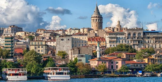 Saffet Emre Tonguç ile Karaköy - 22 Haziran, Karaköy, Bankalar Caddesi, Perşembe Pazarı, İstanbul