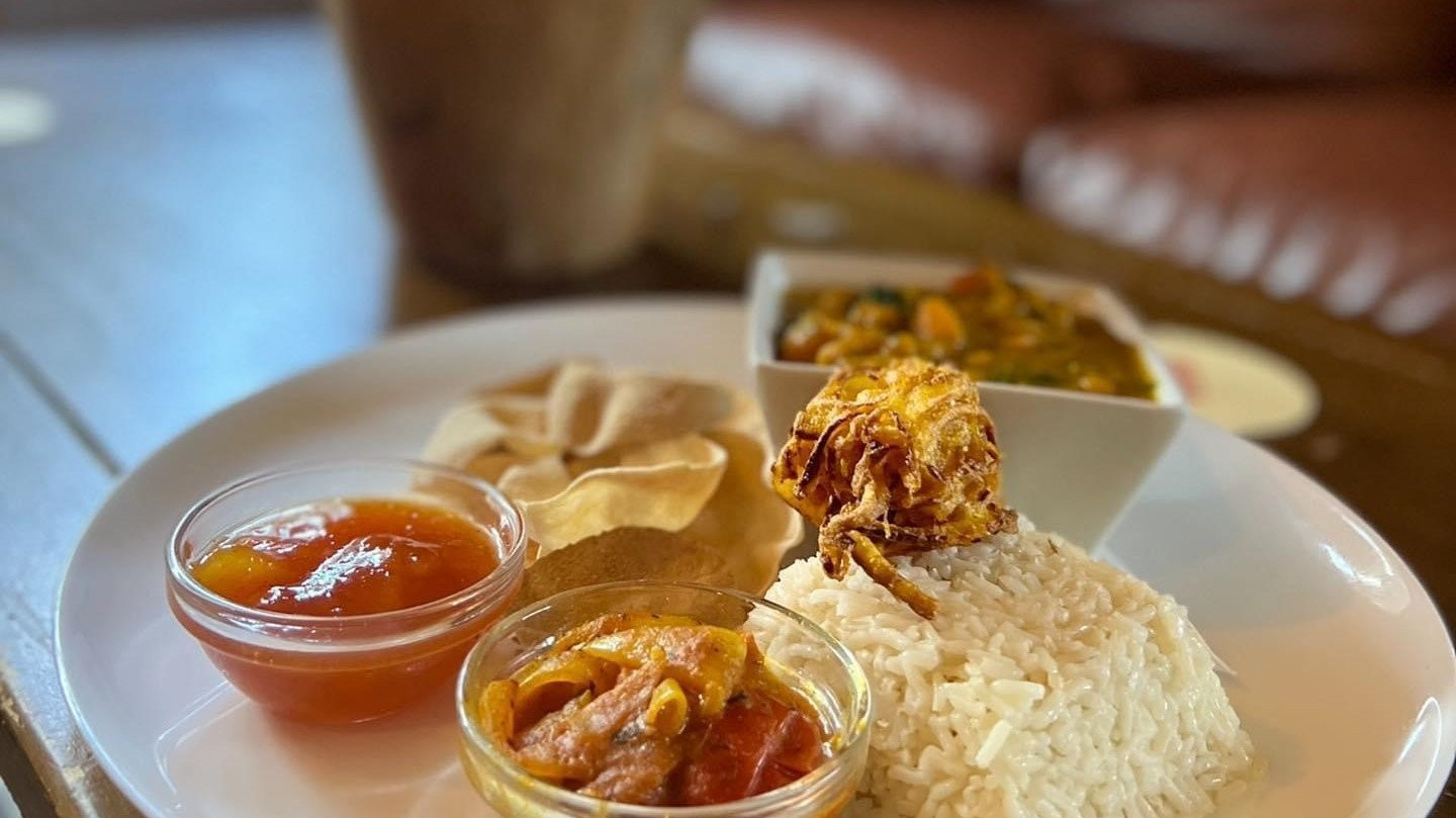 Great Pub Food & More at The Horns Inn