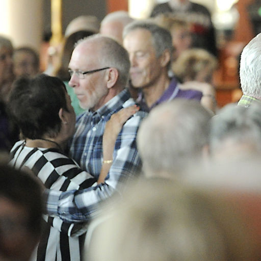 Hösten första motionsdans på Åttersruds bygdegård