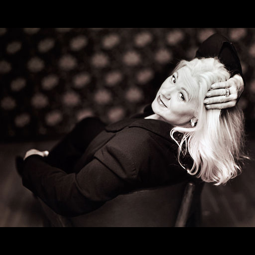 BEBOP LIVES – Monica Borrfors med Gösta Nilsson Trio
