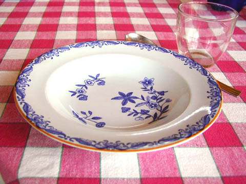 djup tallrik