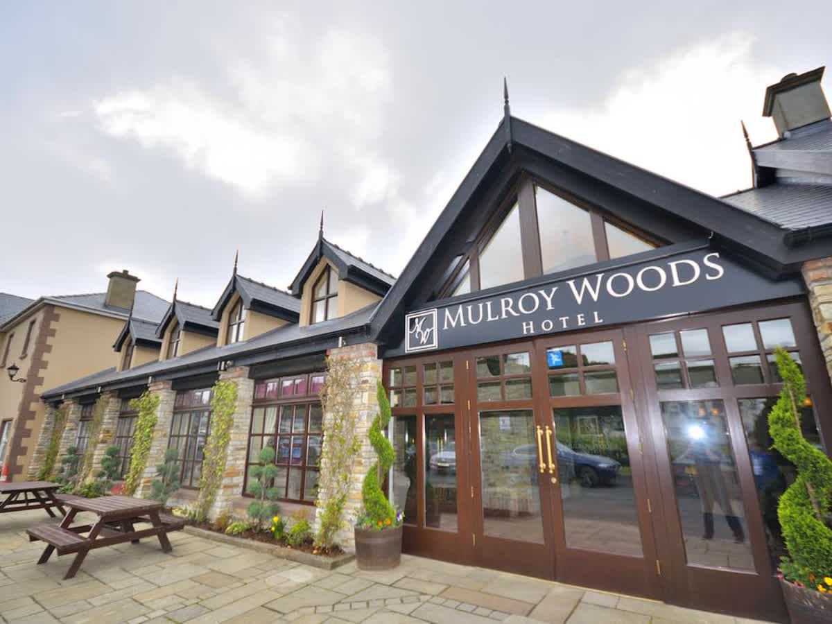 MULROY WOODS HOTEL