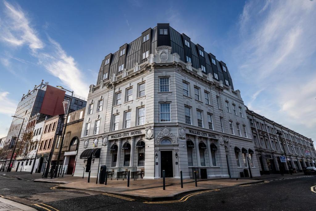 Walled City Hotel