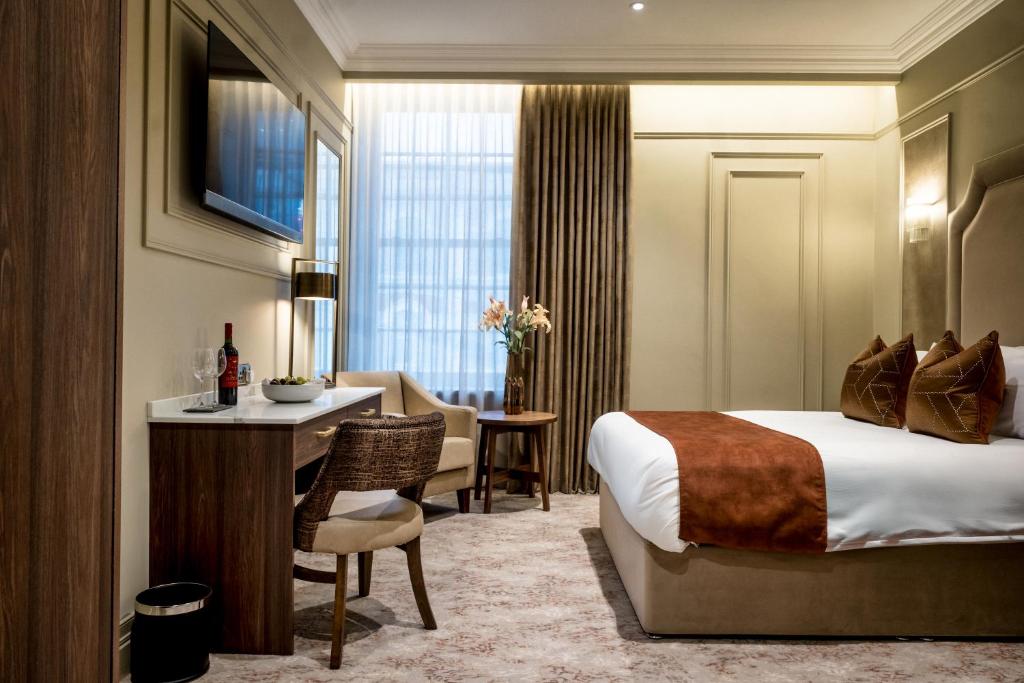 Walled City Hotel