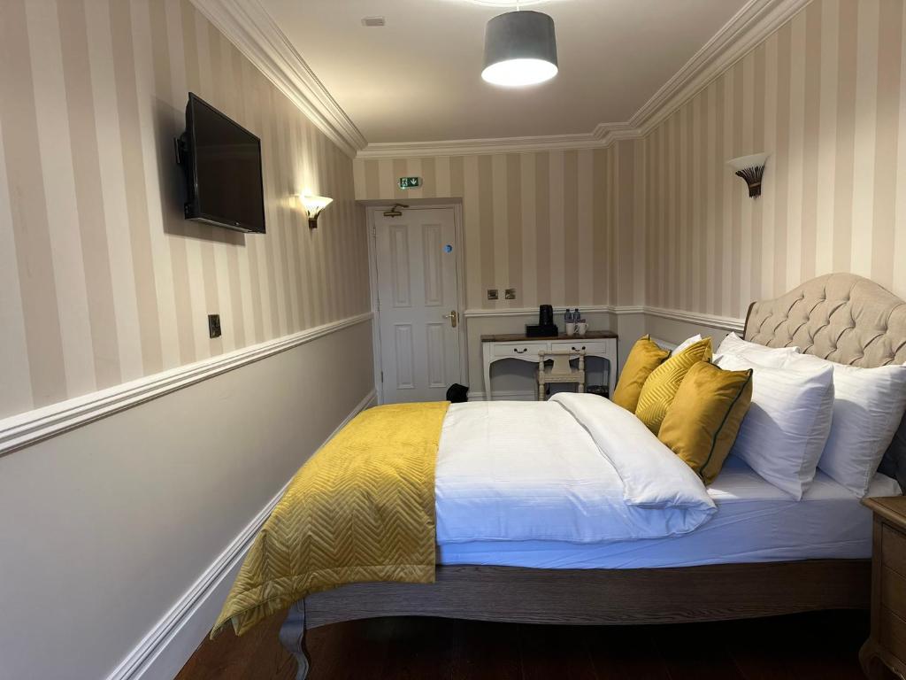Sweeneys Hotel