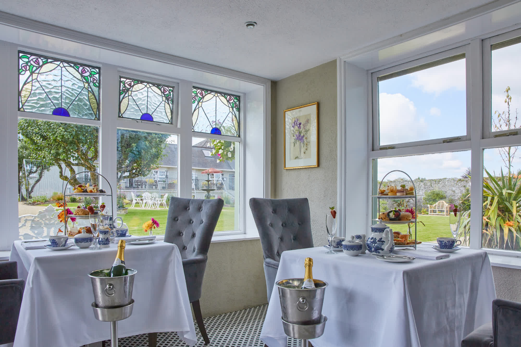 County Arms Hotel Birr