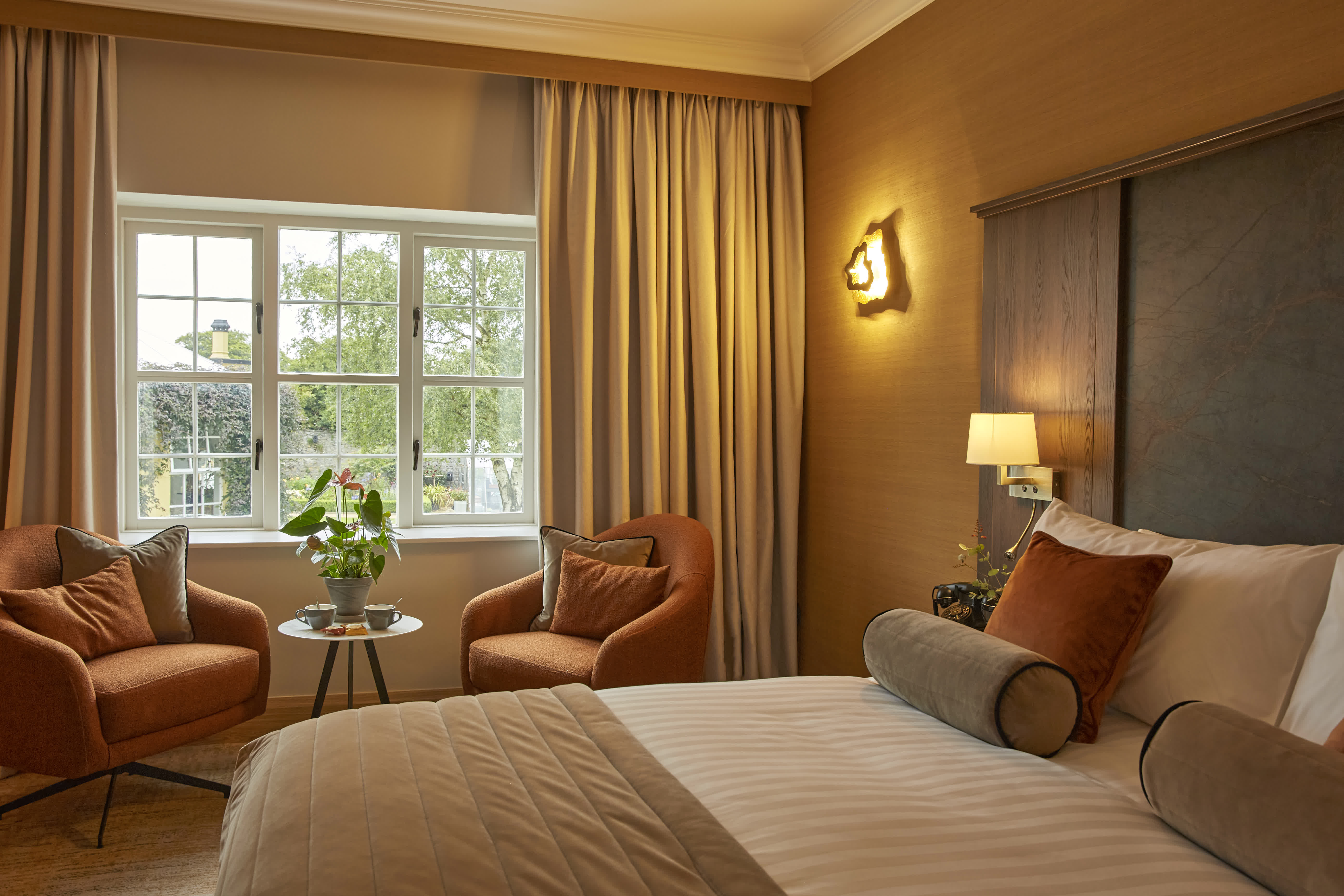 County Arms Hotel Birr