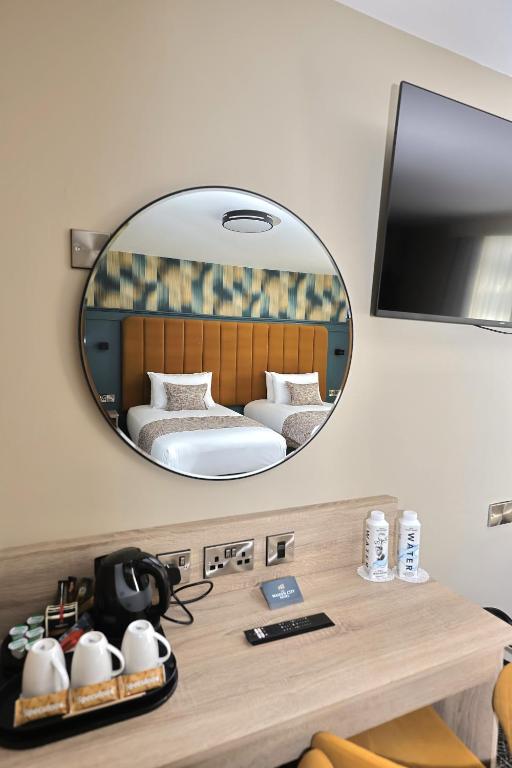 THE MAIDEN CITY HOTEL