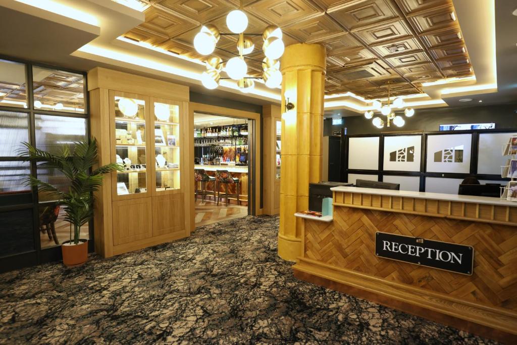 THE MAIDEN CITY HOTEL