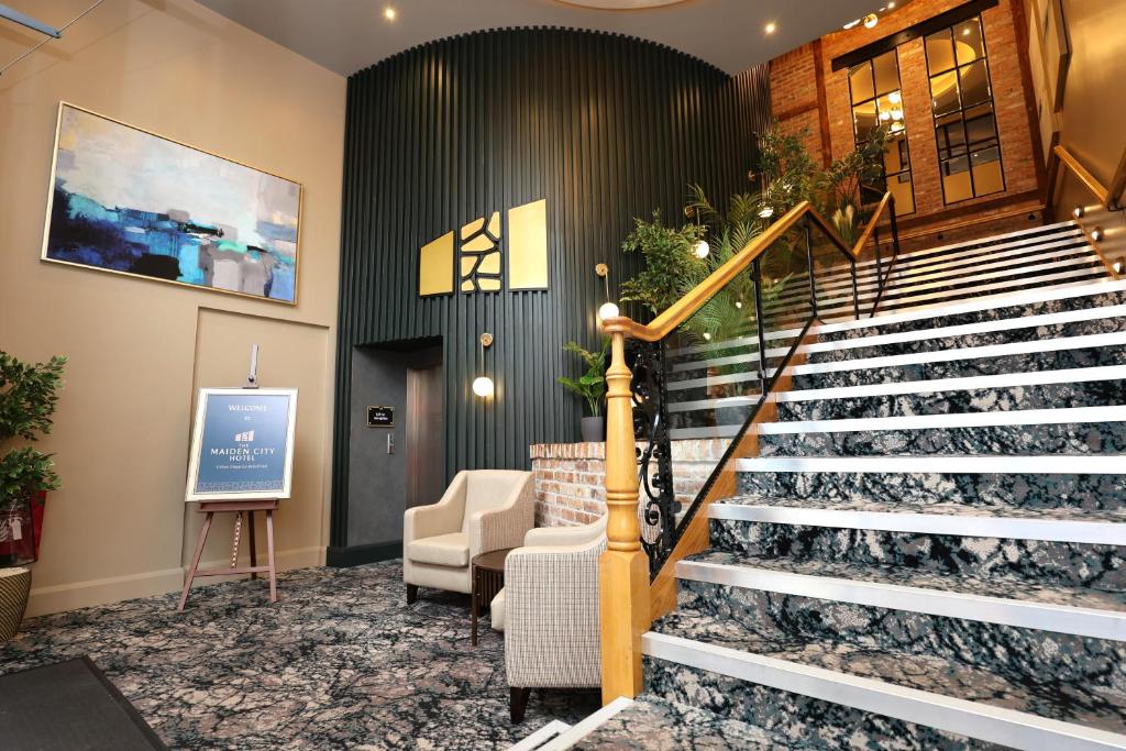 THE MAIDEN CITY HOTEL