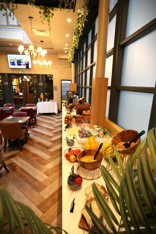 THE MAIDEN CITY HOTEL