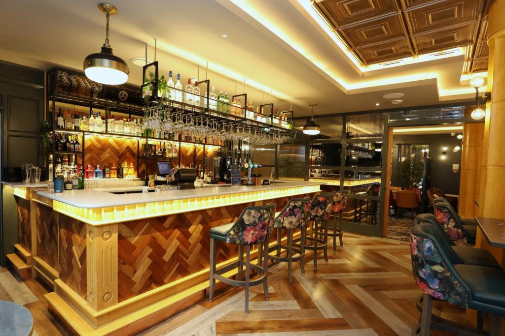 THE MAIDEN CITY HOTEL