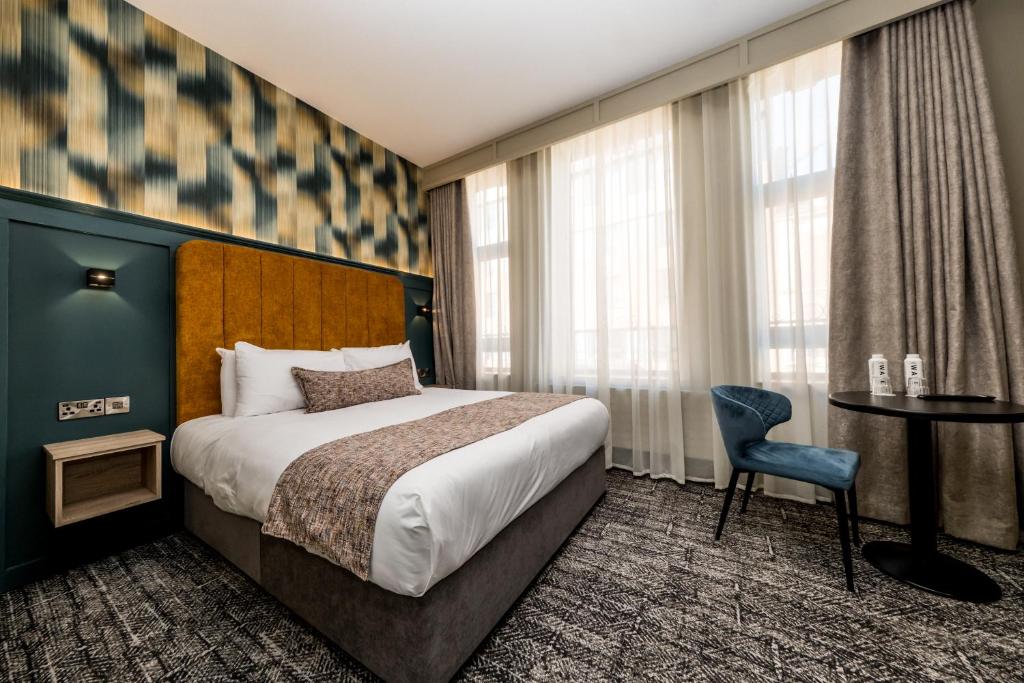 THE MAIDEN CITY HOTEL