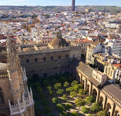 La Giralda La Giralda