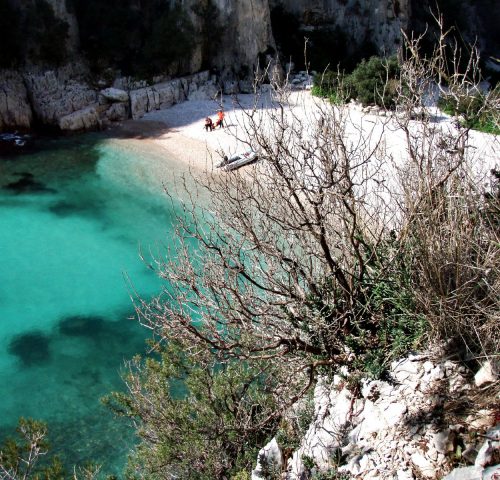 calanque-den-vau-creditAkunamatata-via-Holidu calanque-den-vau-creditAkunamatata-via-Holidu