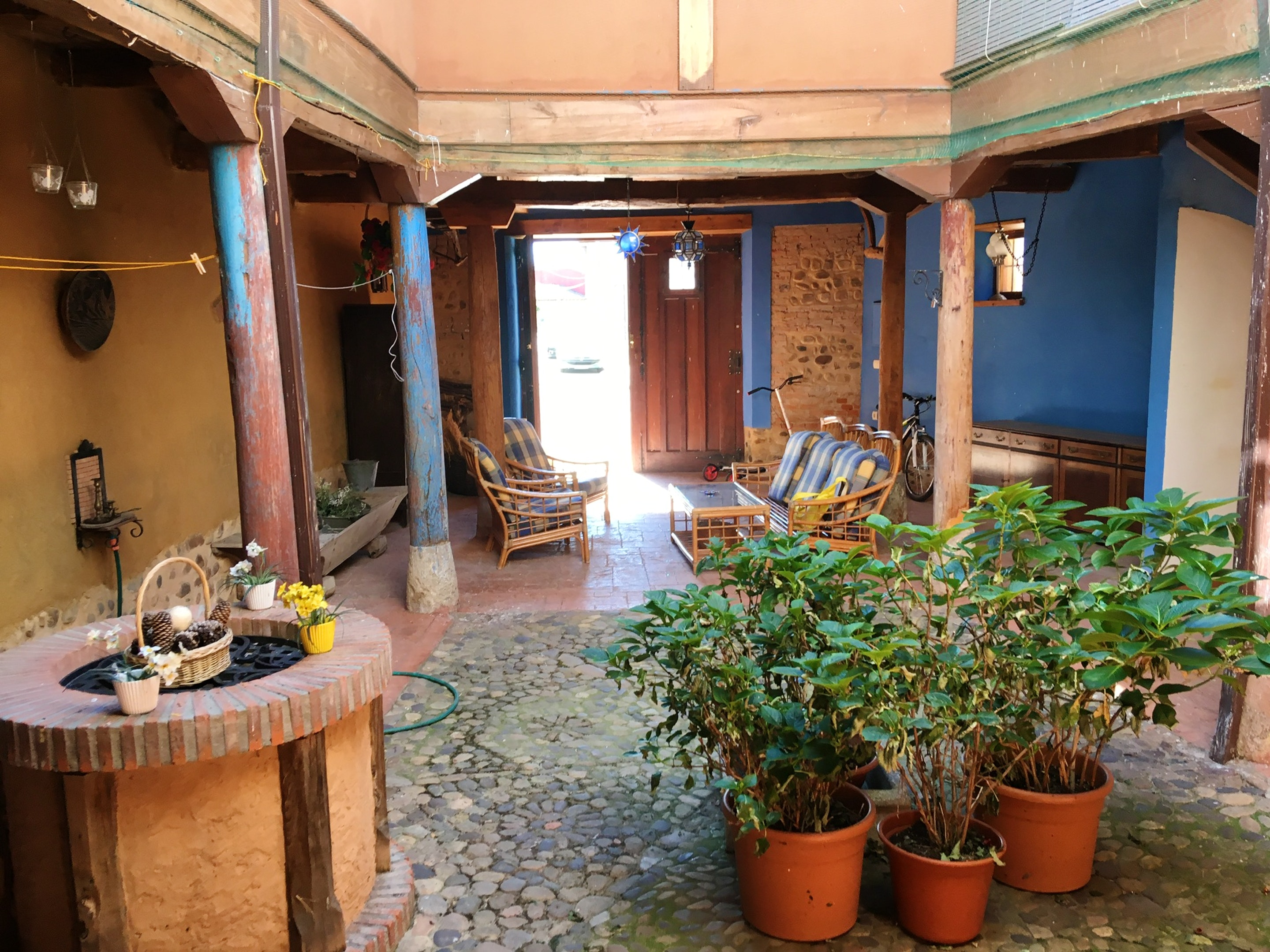 Haus mit 4 Schlafzimmern mit eingezäuntem Gar