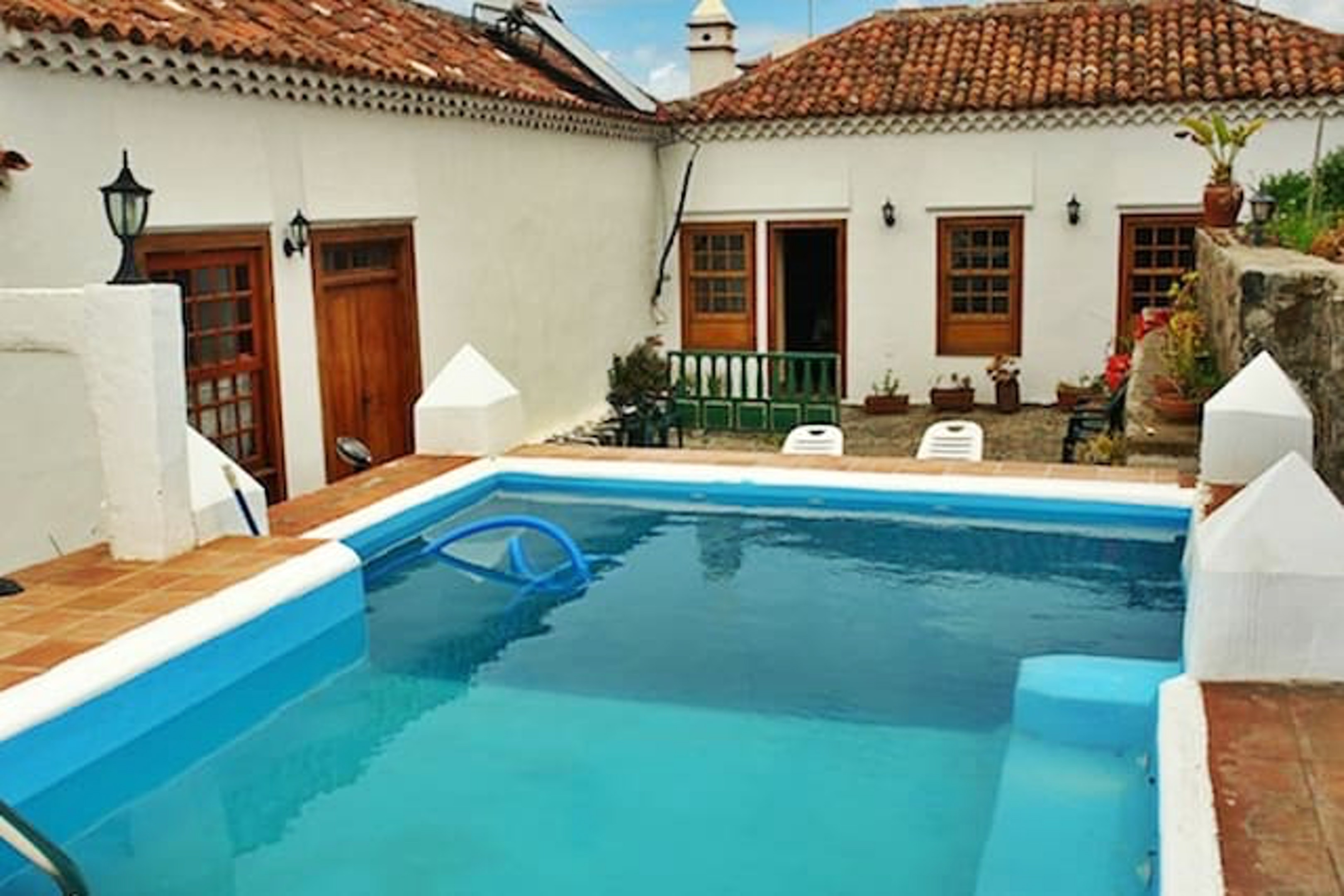 Haus mit 2 Schlafzimmern mit Zugang zum Pool und W