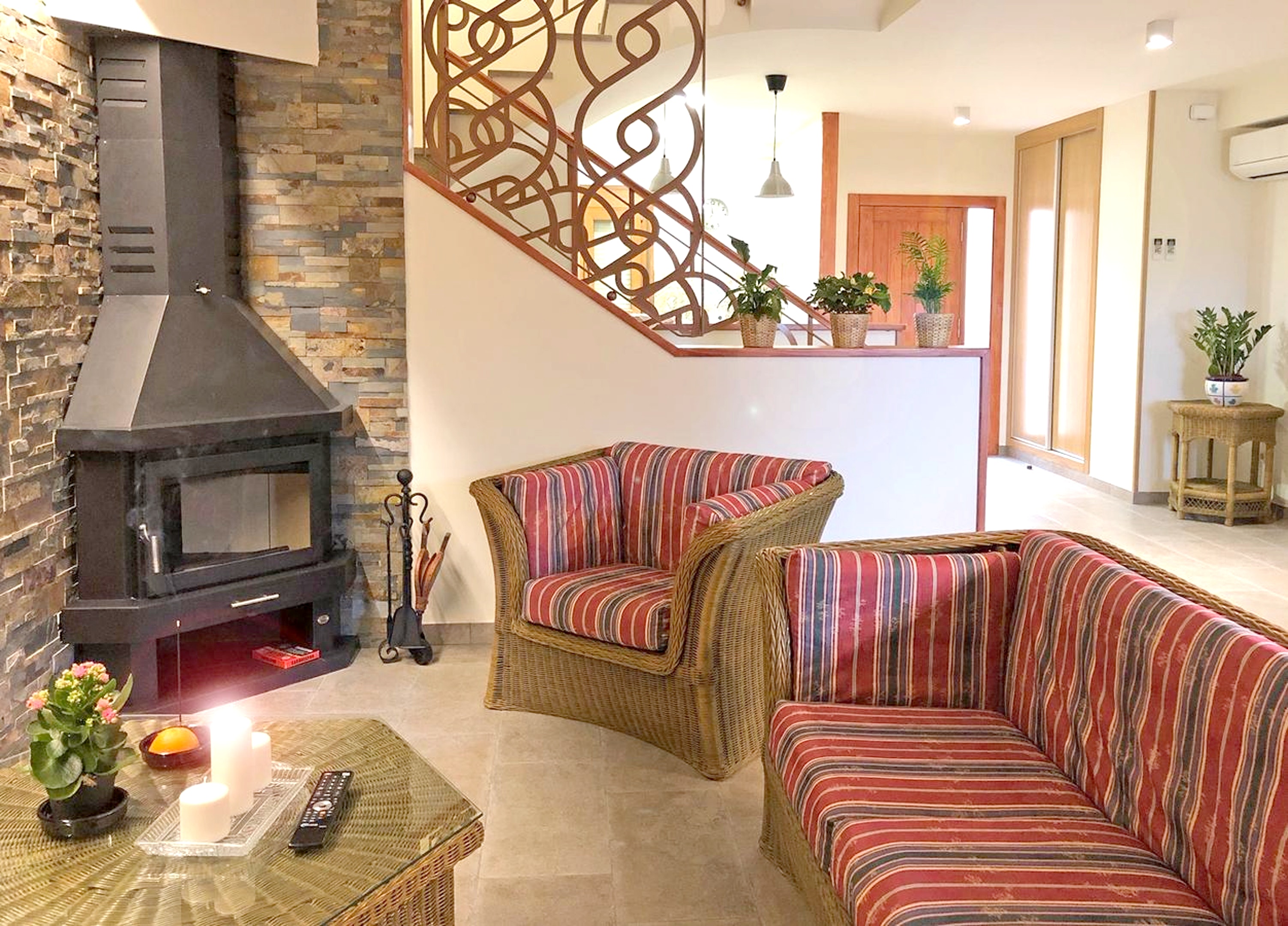 Haus mit 4 Schlafzimmern in Cretas mit toller Auss
