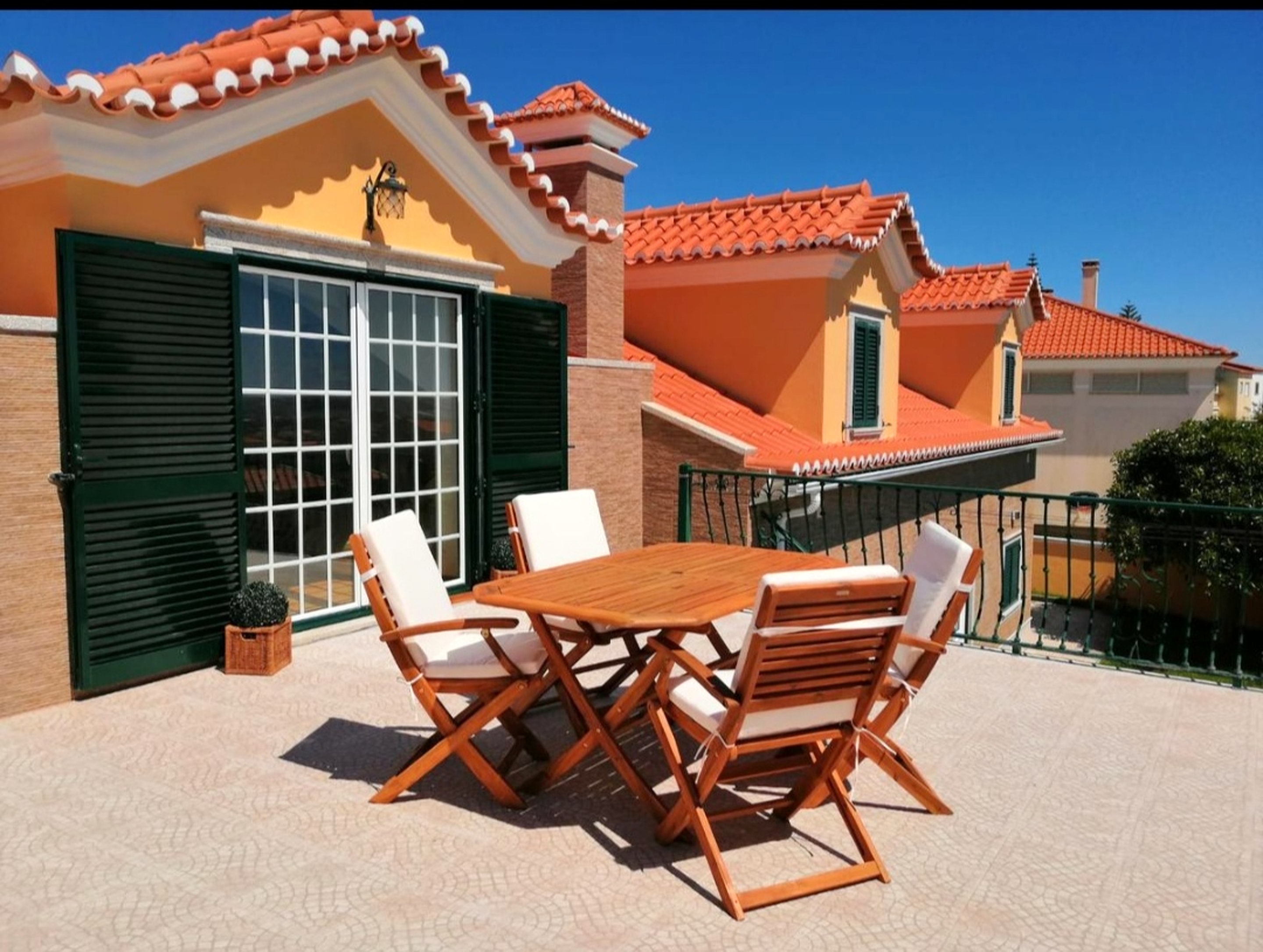 Haus mit 4 Schlafzimmern in Abelheira mit herrlichem Meerblick eingezäuntem Garten und W LAN 3 km vom Strand entfernt