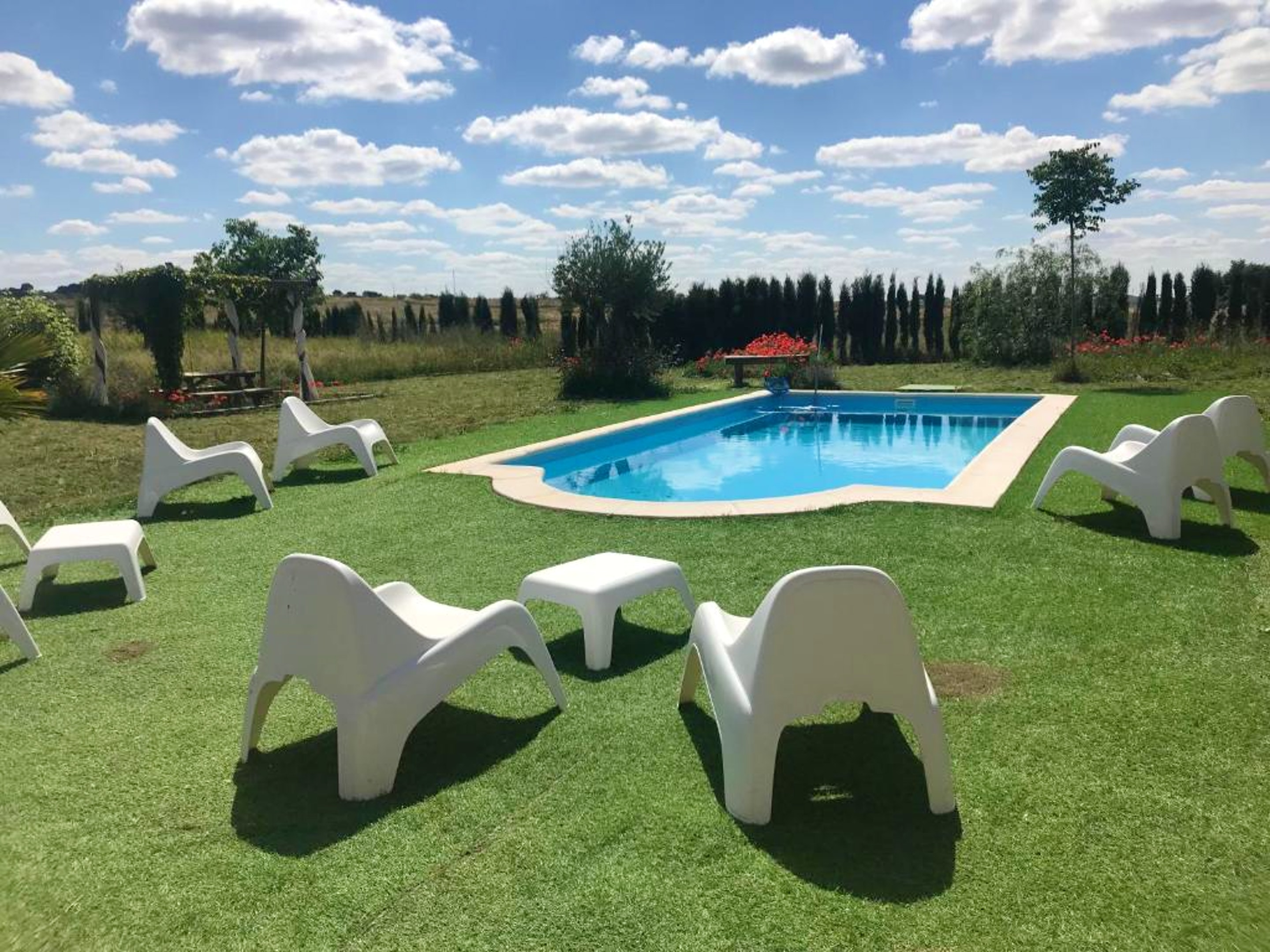 Haus mit 3 Schlafzimmern mit Zugang zum Pool eingezäuntem Garten und Wifi in Alcaracejos