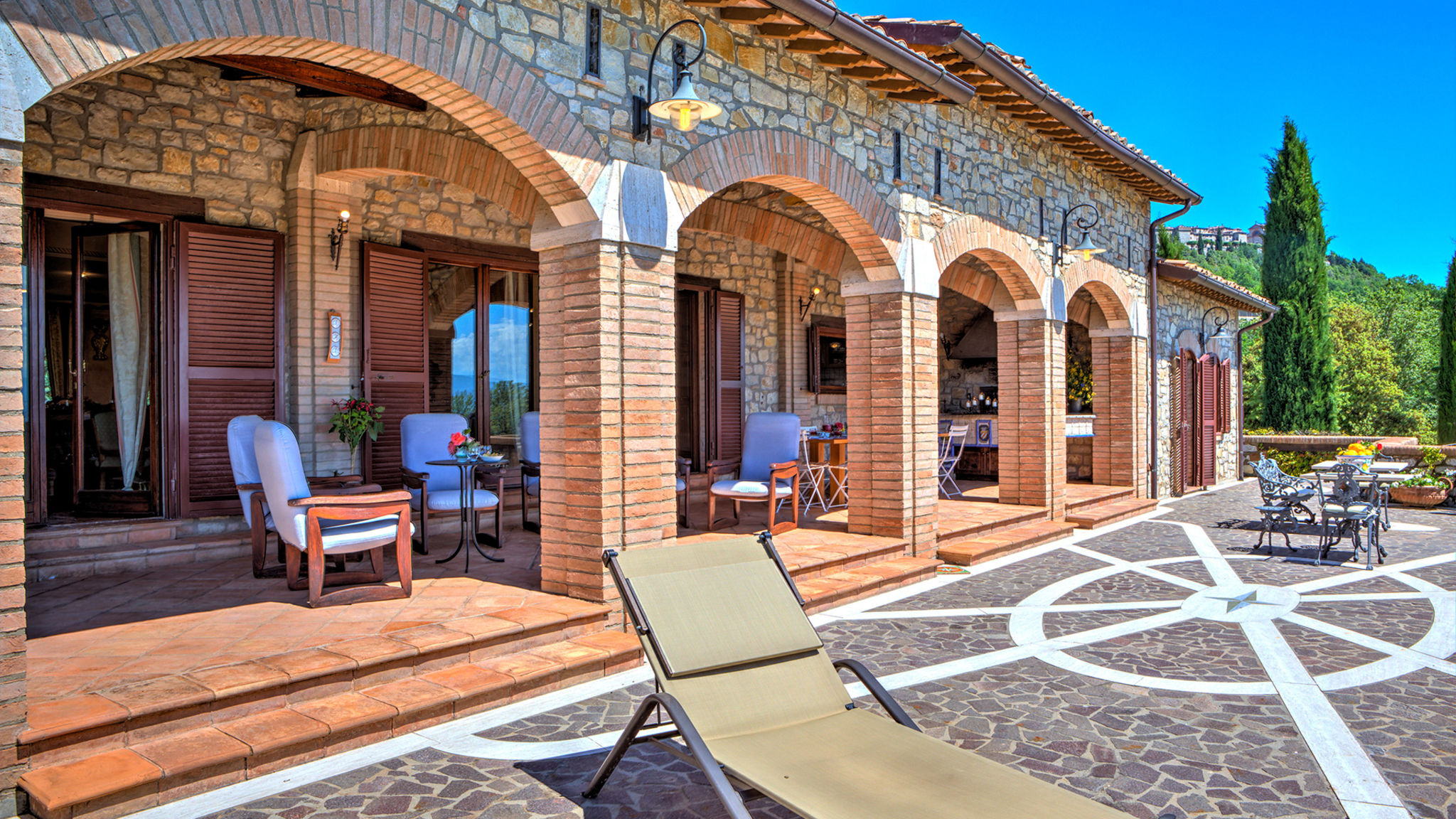 Amorosa House 9+1