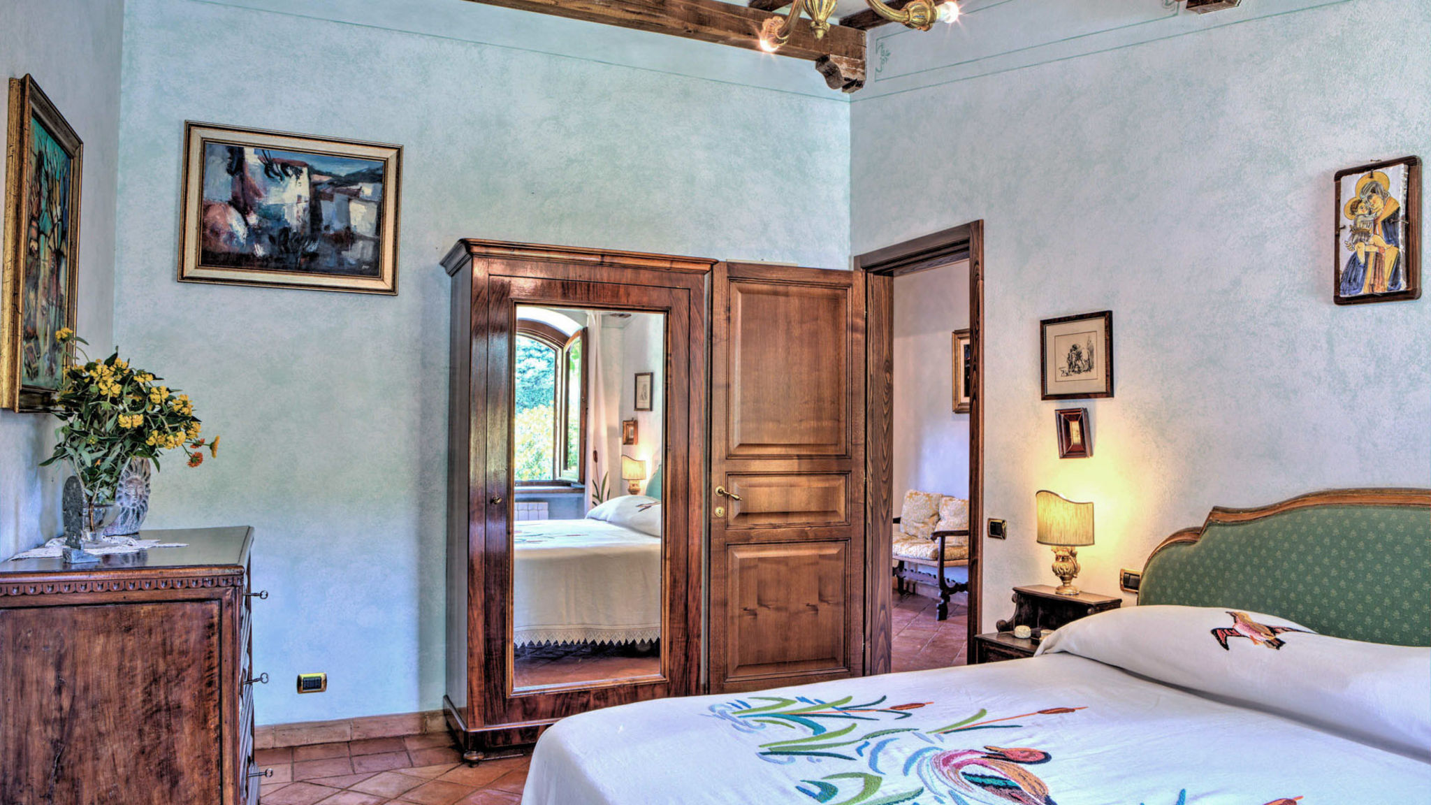 Amorosa House 9+1