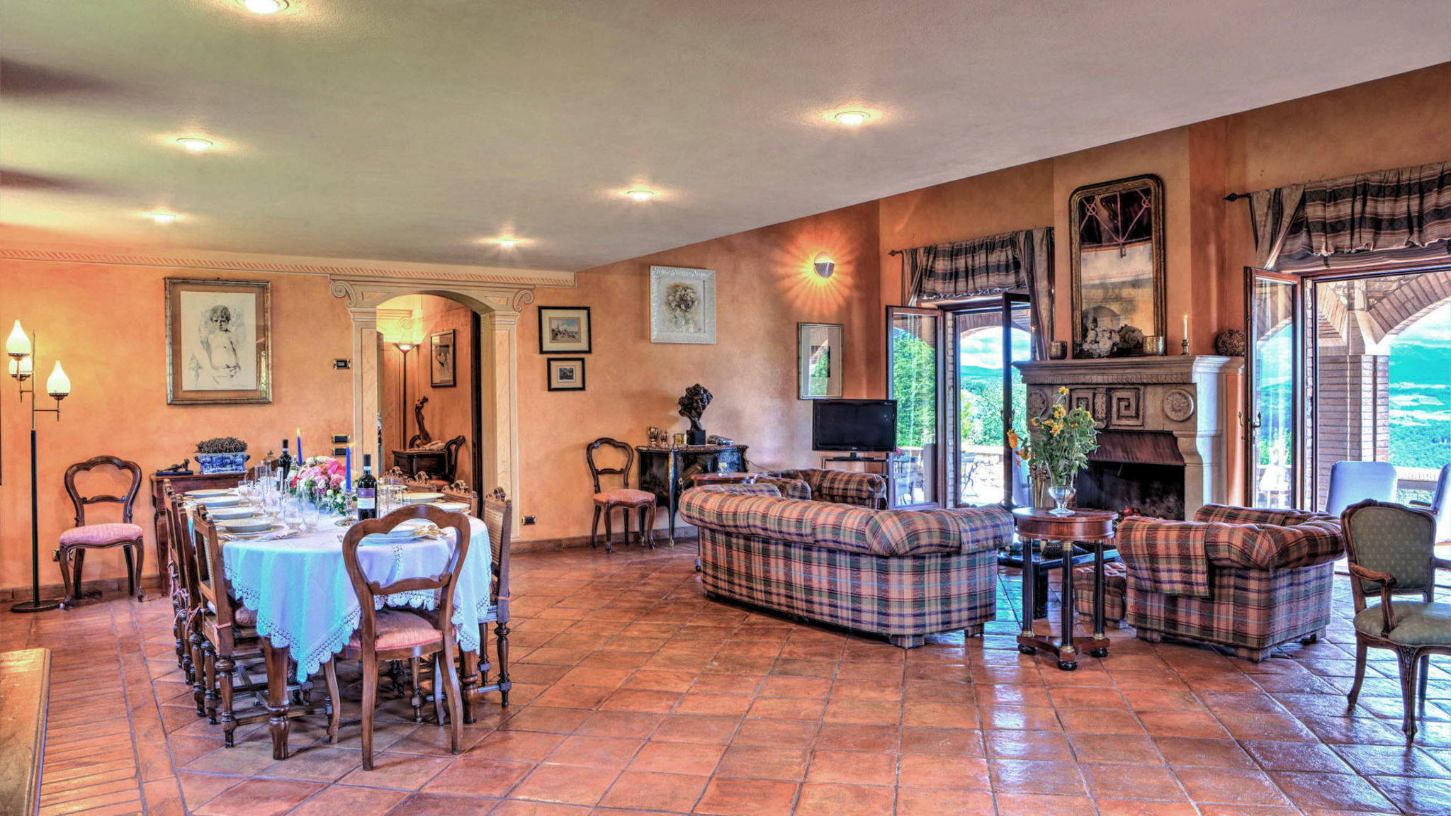 Amorosa House 9+1