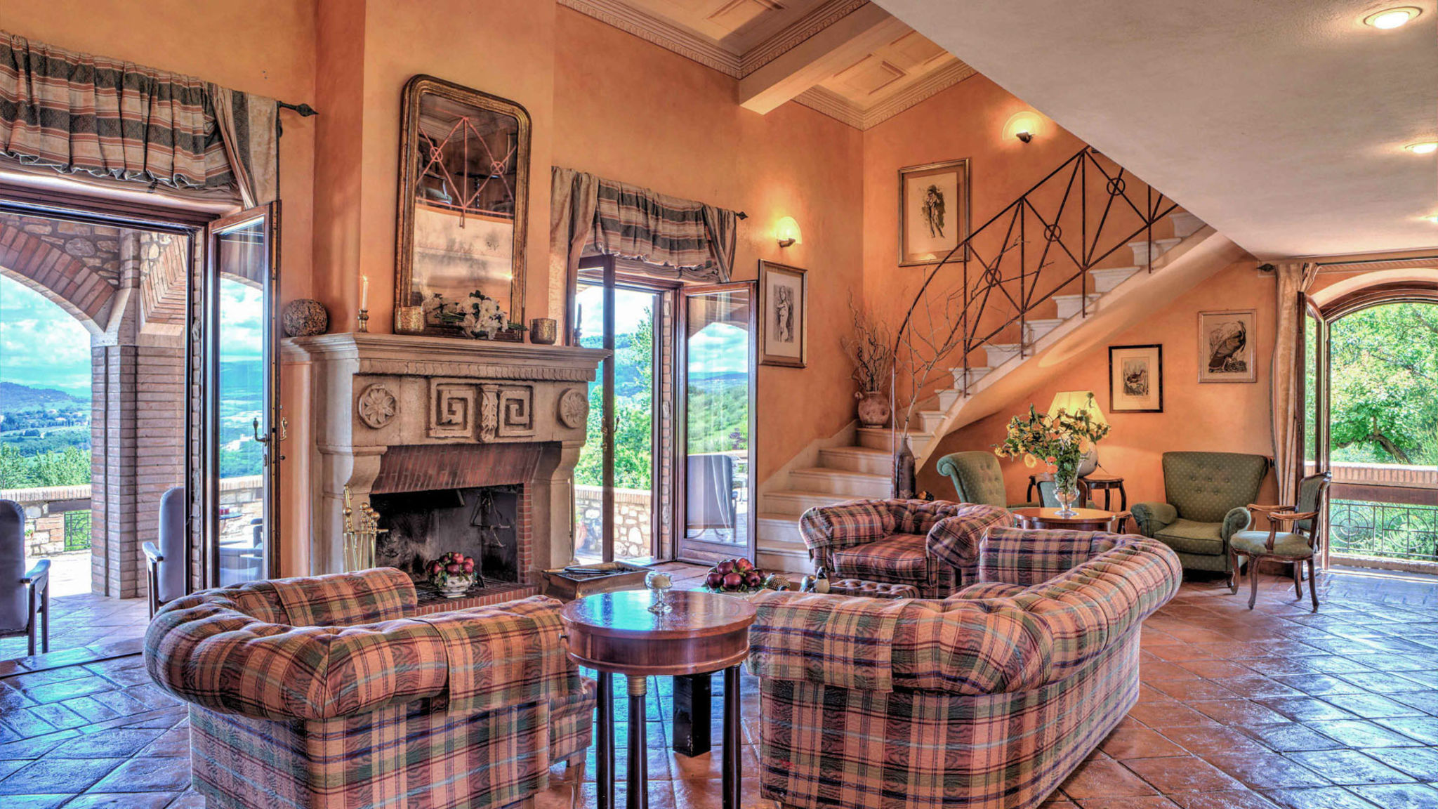 Amorosa House 9+1
