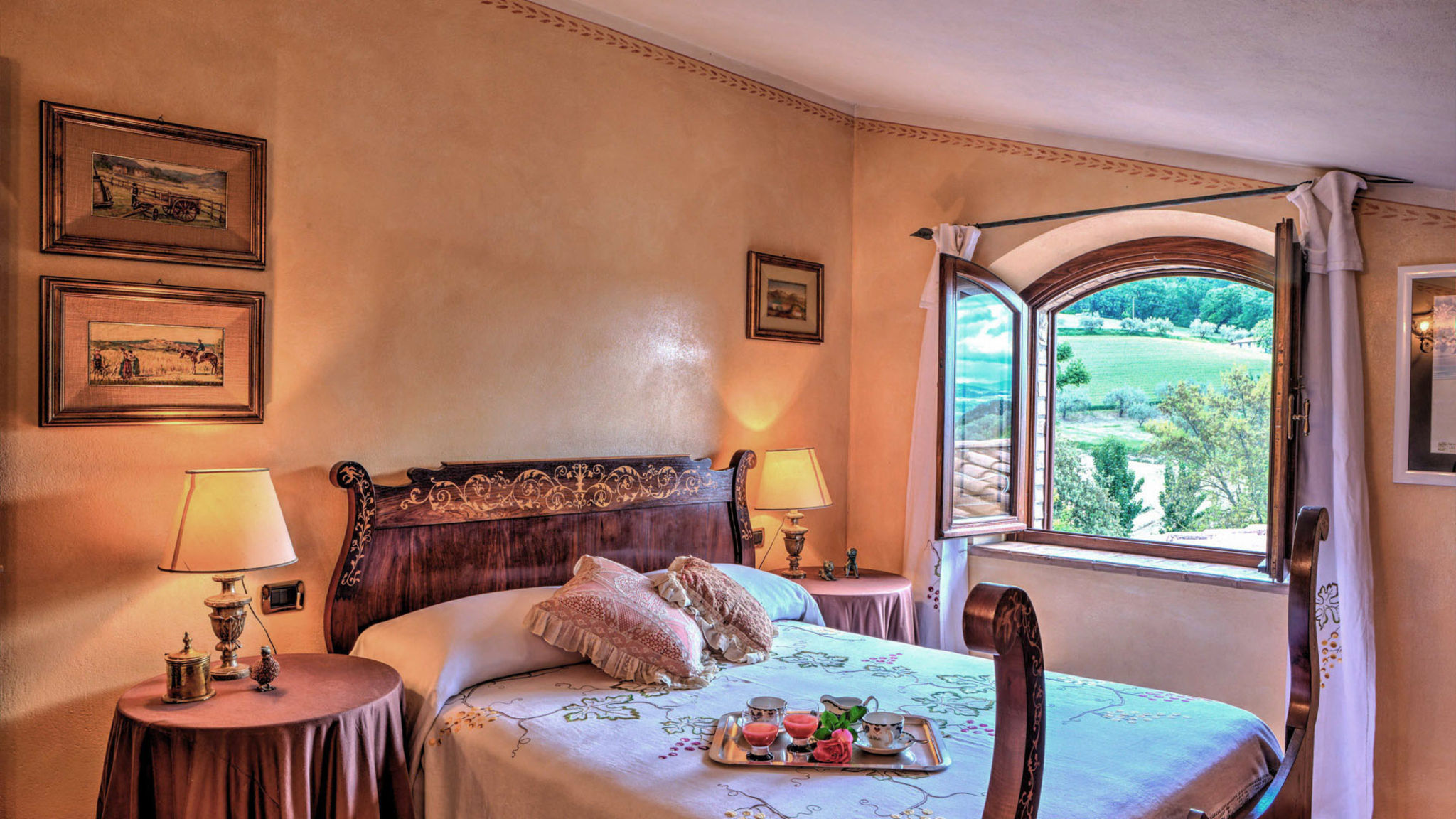 Amorosa House 9+1
