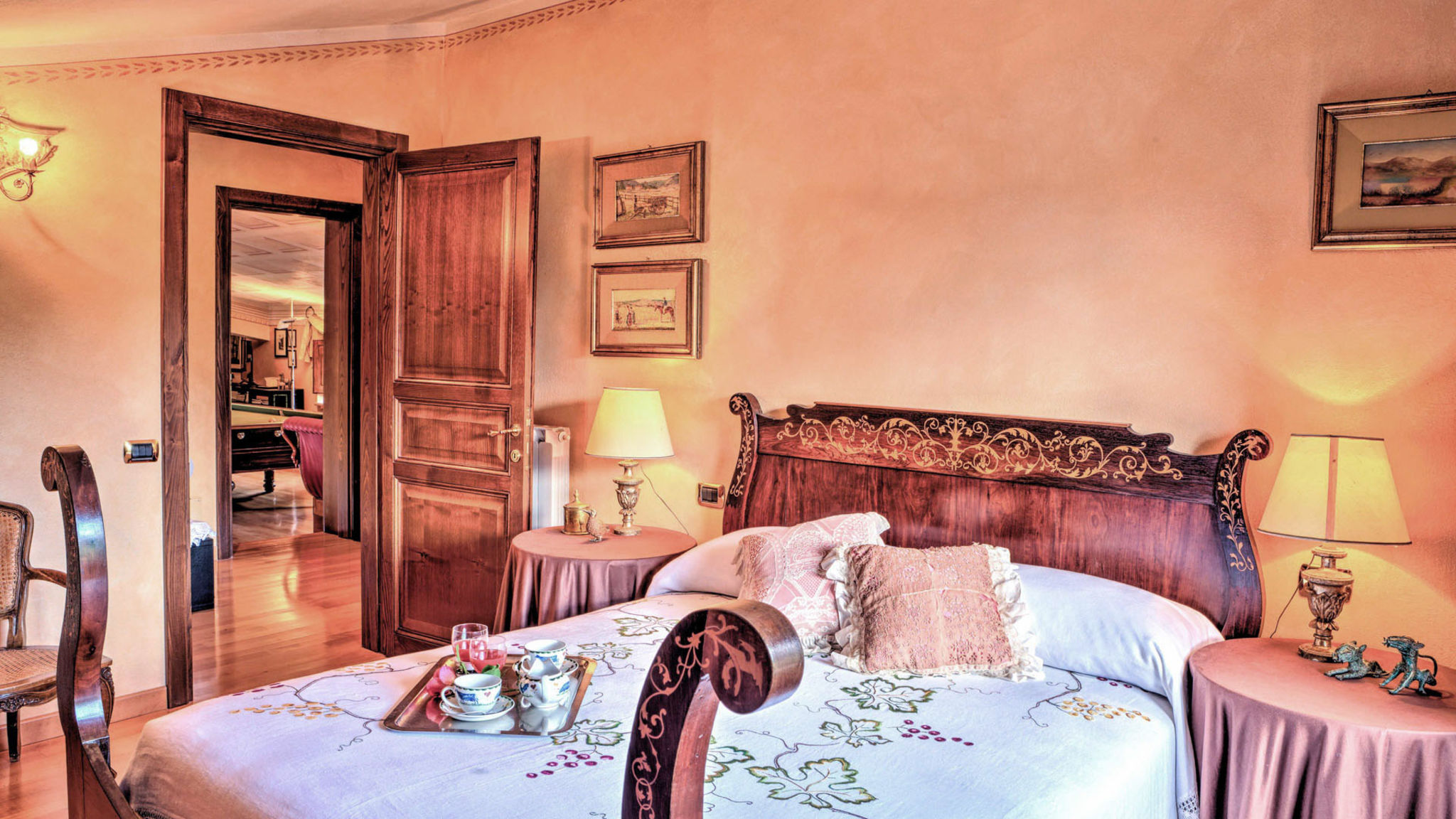 Amorosa House 9+1