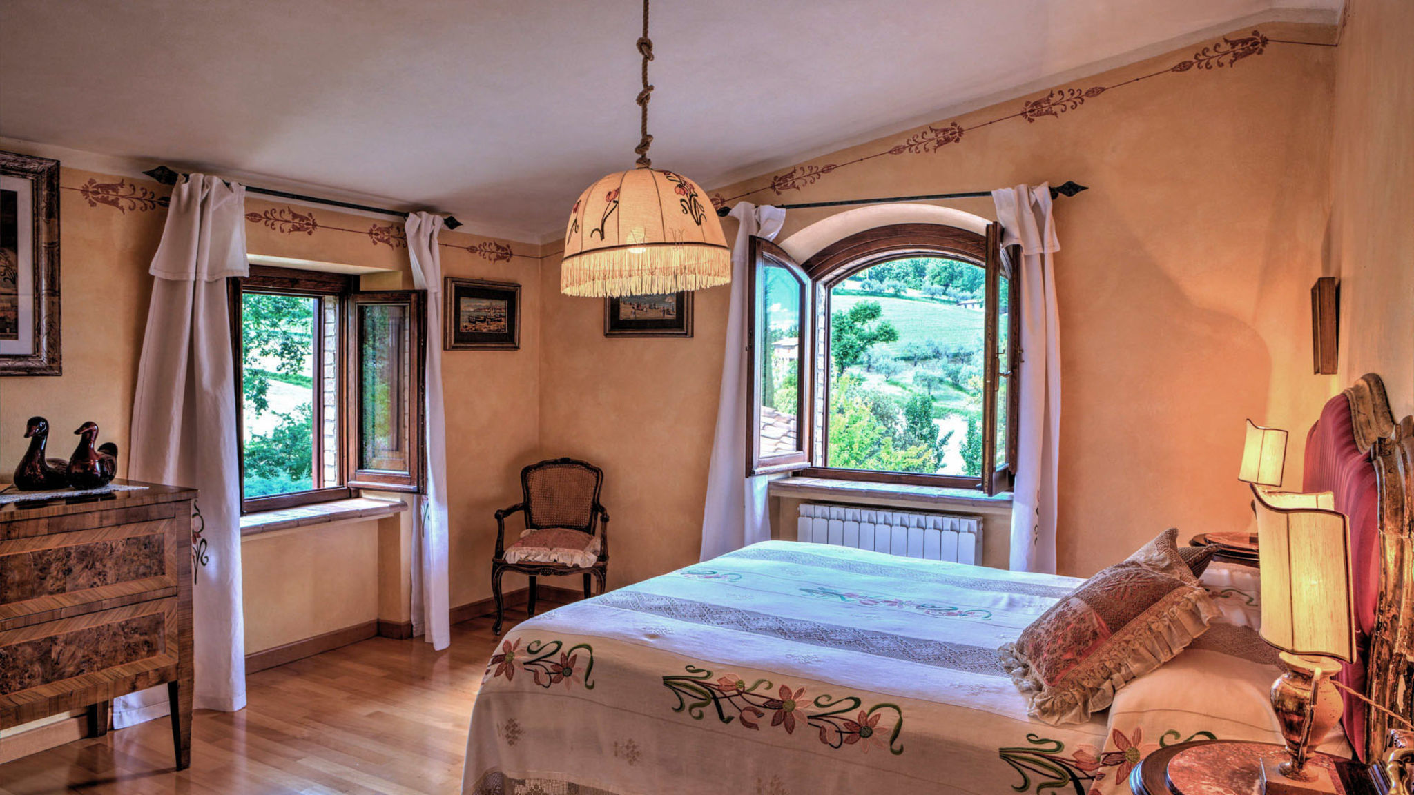 Amorosa House 9+1