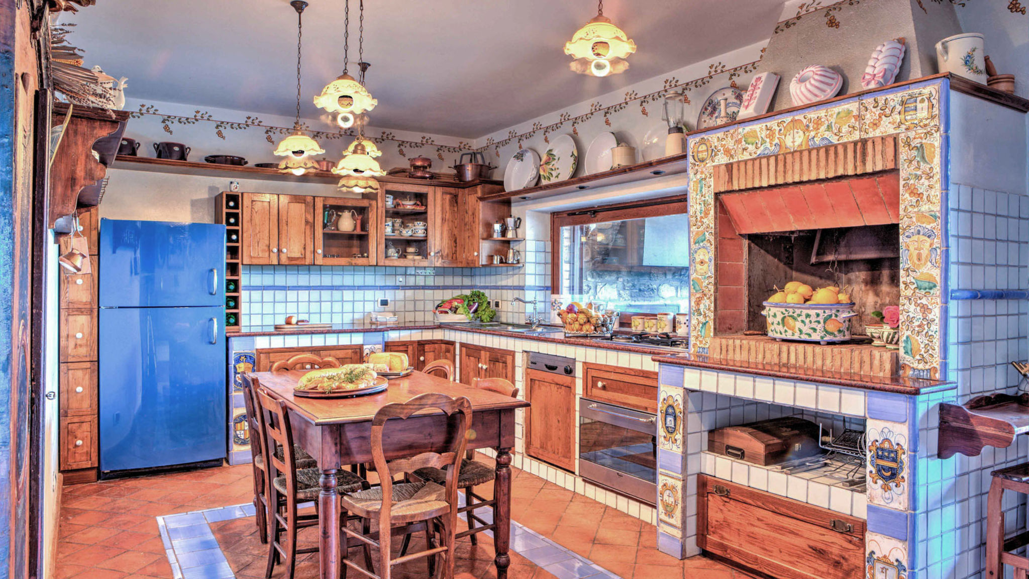 Amorosa House 9+1