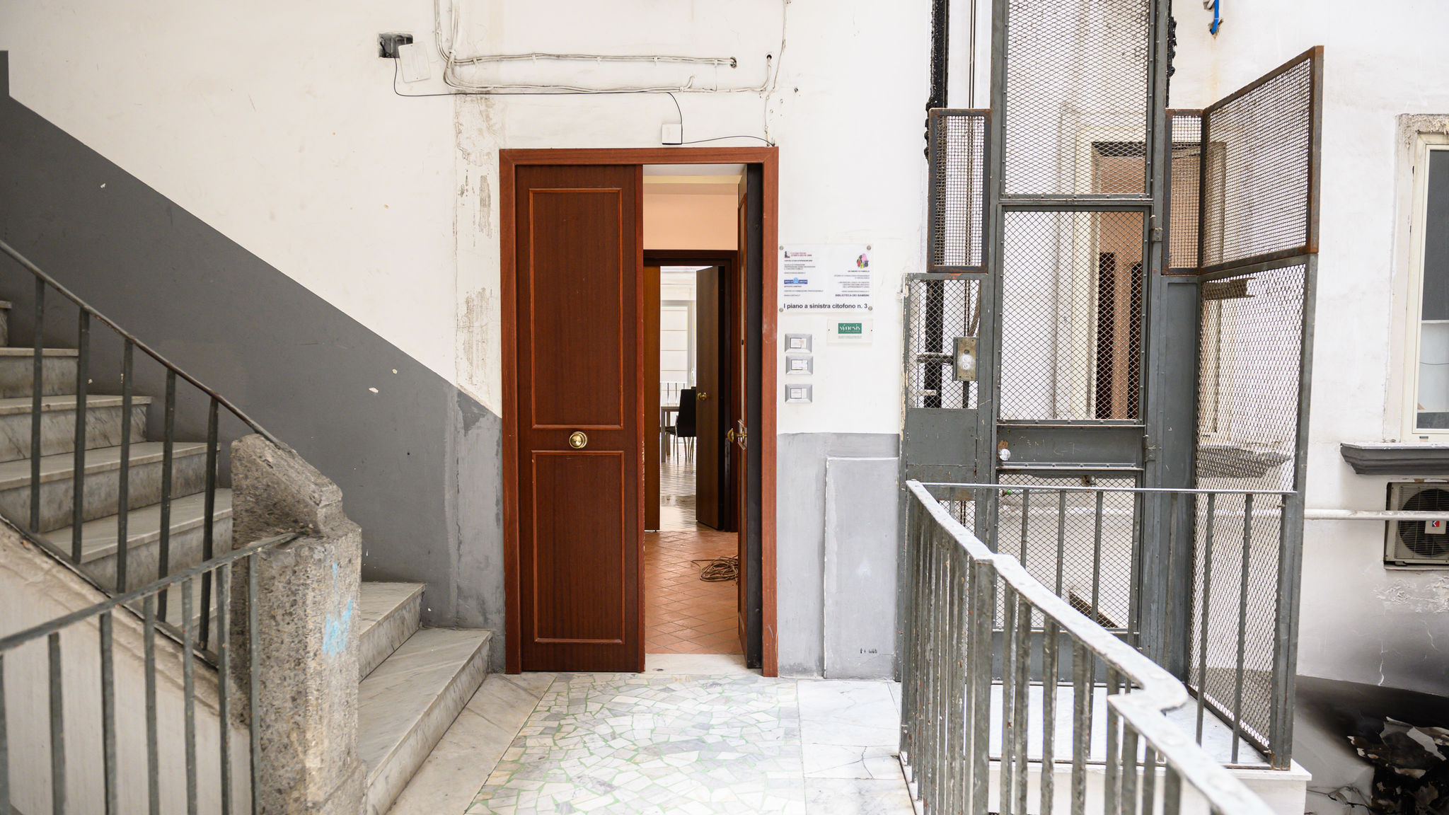 Piazza Portanova 11