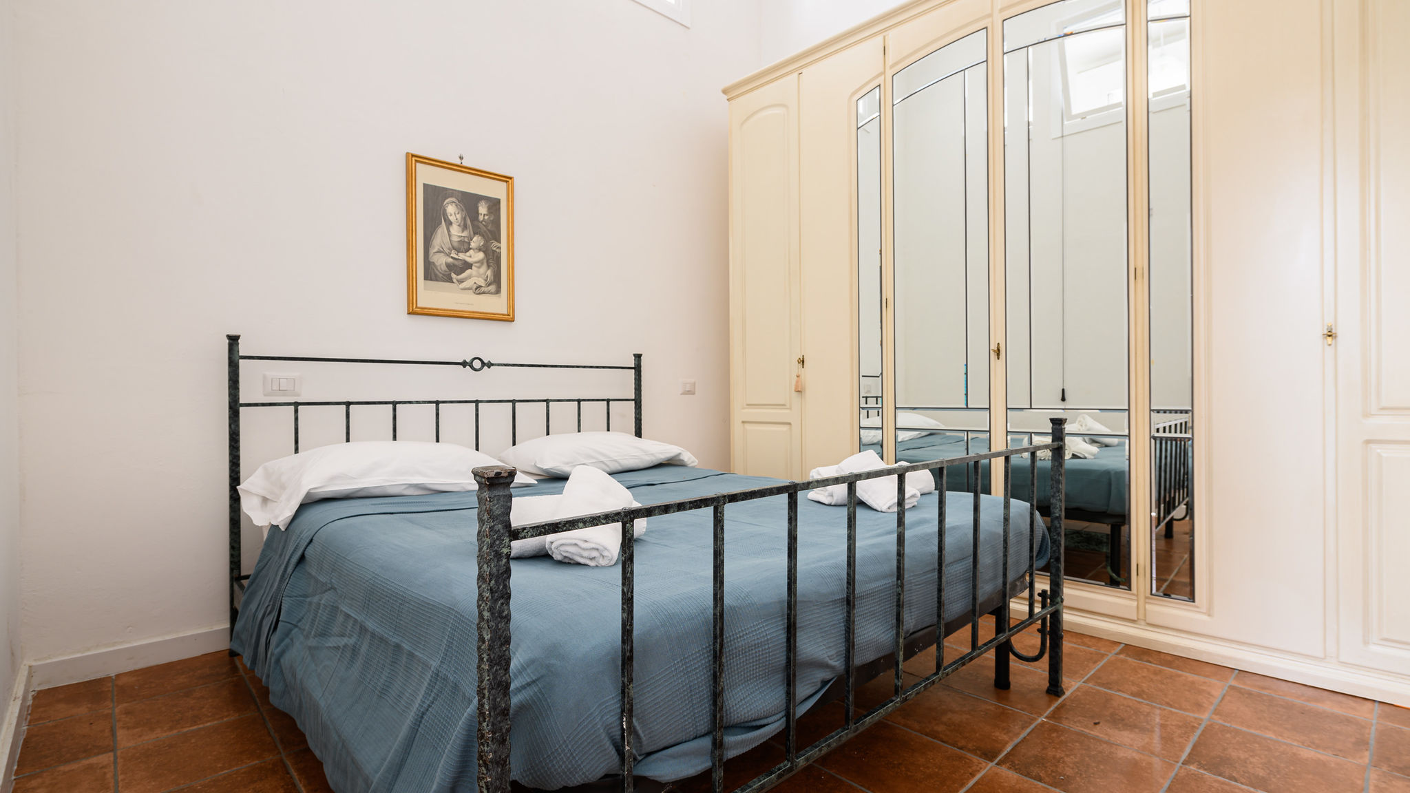 Piazza Portanova 11 - Appartamento Grande