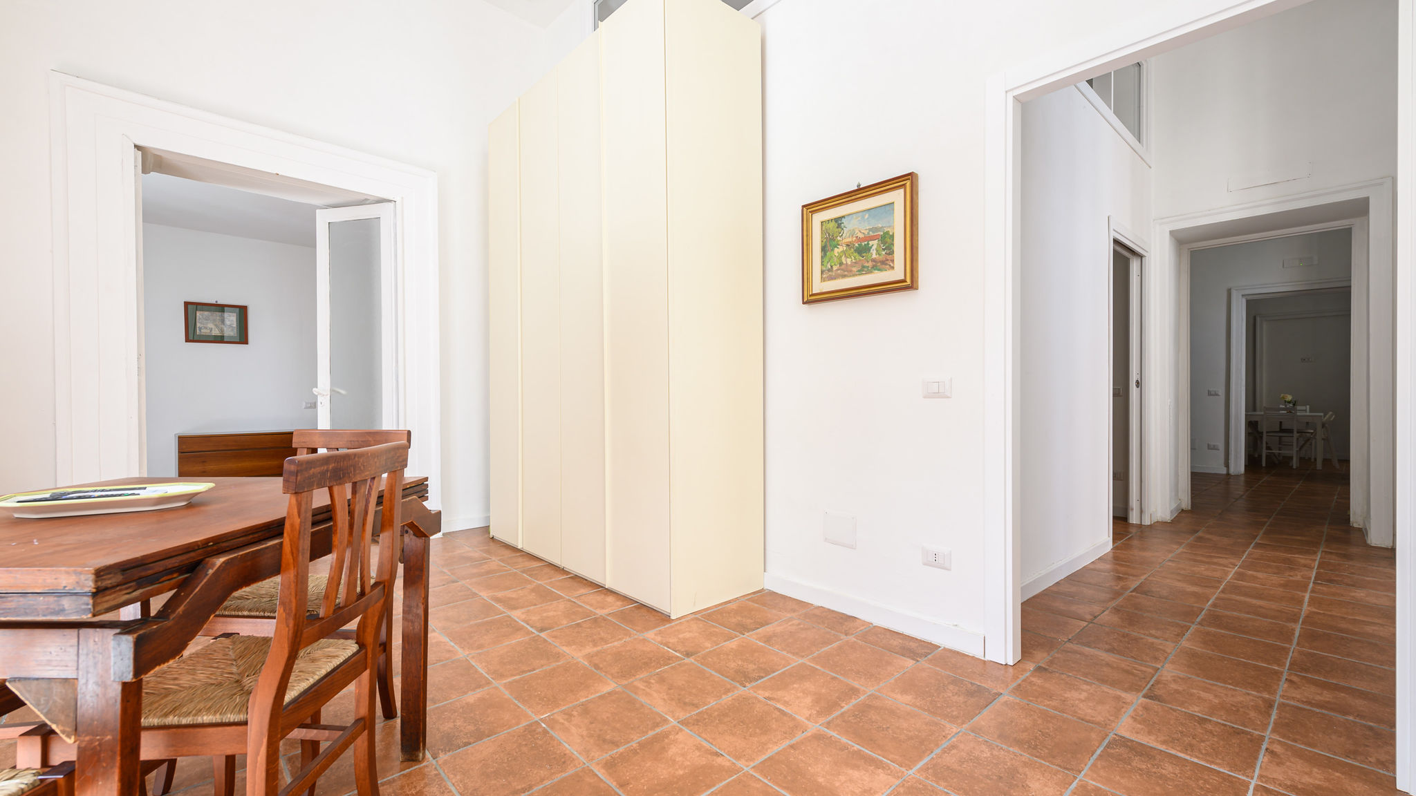 Piazza Portanova 11 - Appartamento Grande