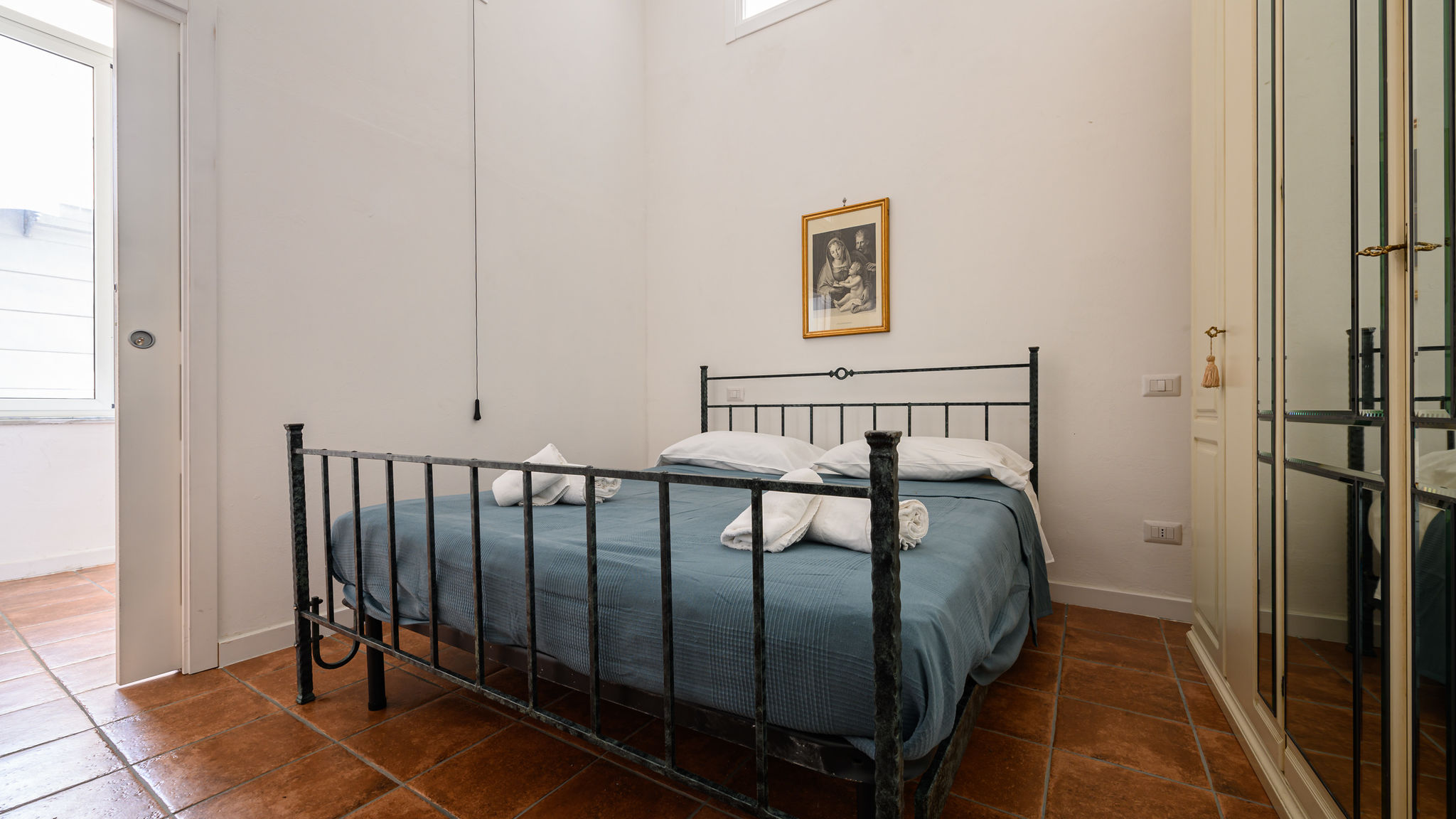 Piazza Portanova 11 - Appartamento Grande