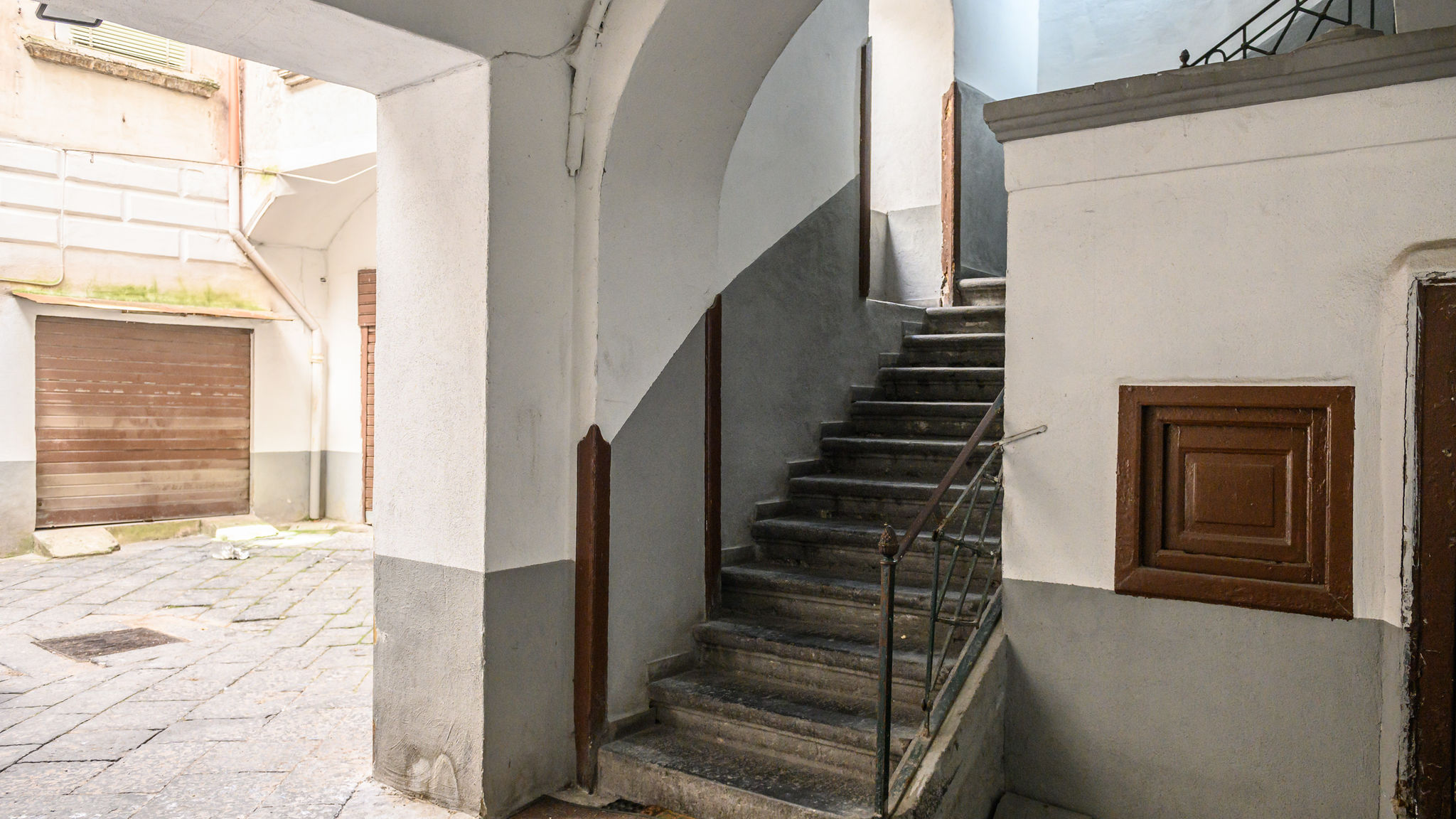 Via Roberto Savarese 31