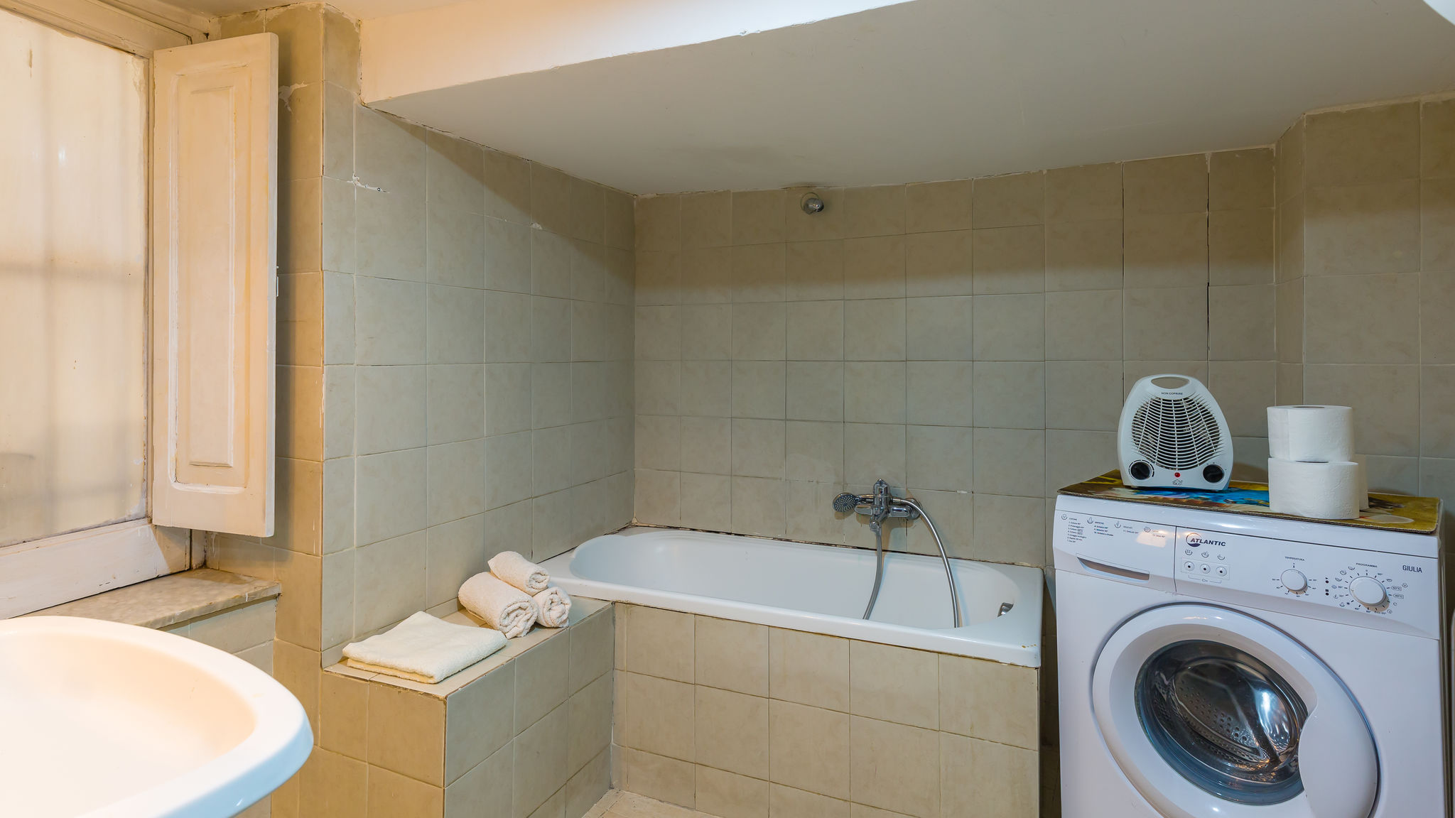 Napoliapartments.it (per Apt commercializzati) Napoli Cirillo 60