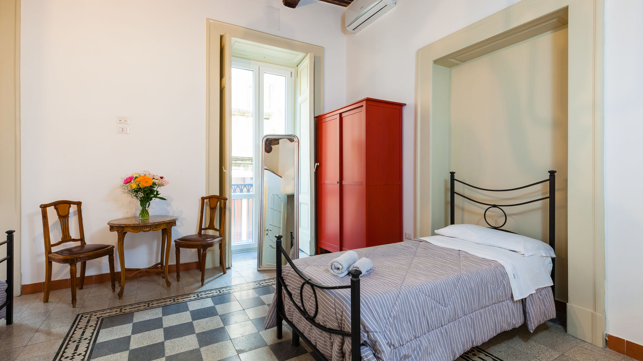 Italianway Napoli Don Pedro Rooms Vicerè di Toledo - Camera 5