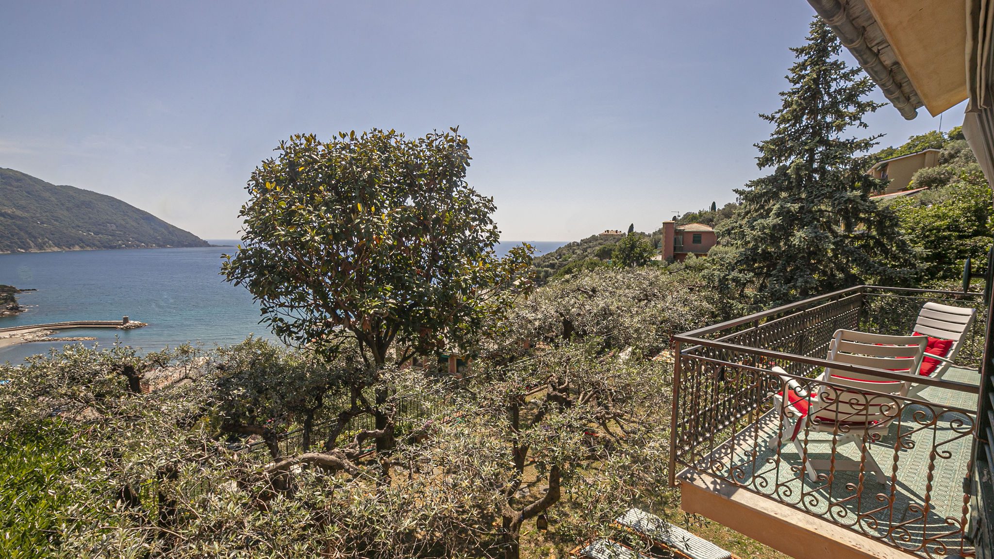 Megli Sea View