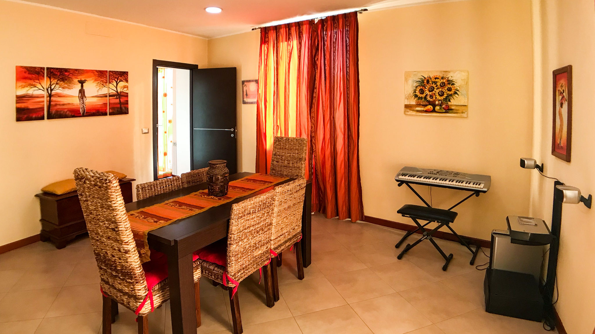 Ethnic Chic Apartment by Ortigiaapartments