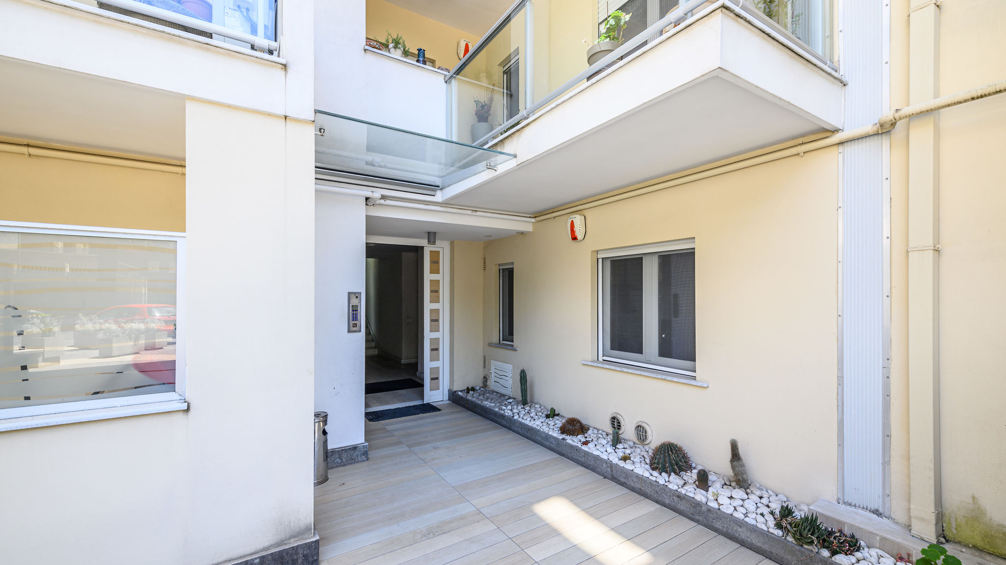 Viale dei Colli Aminei 10