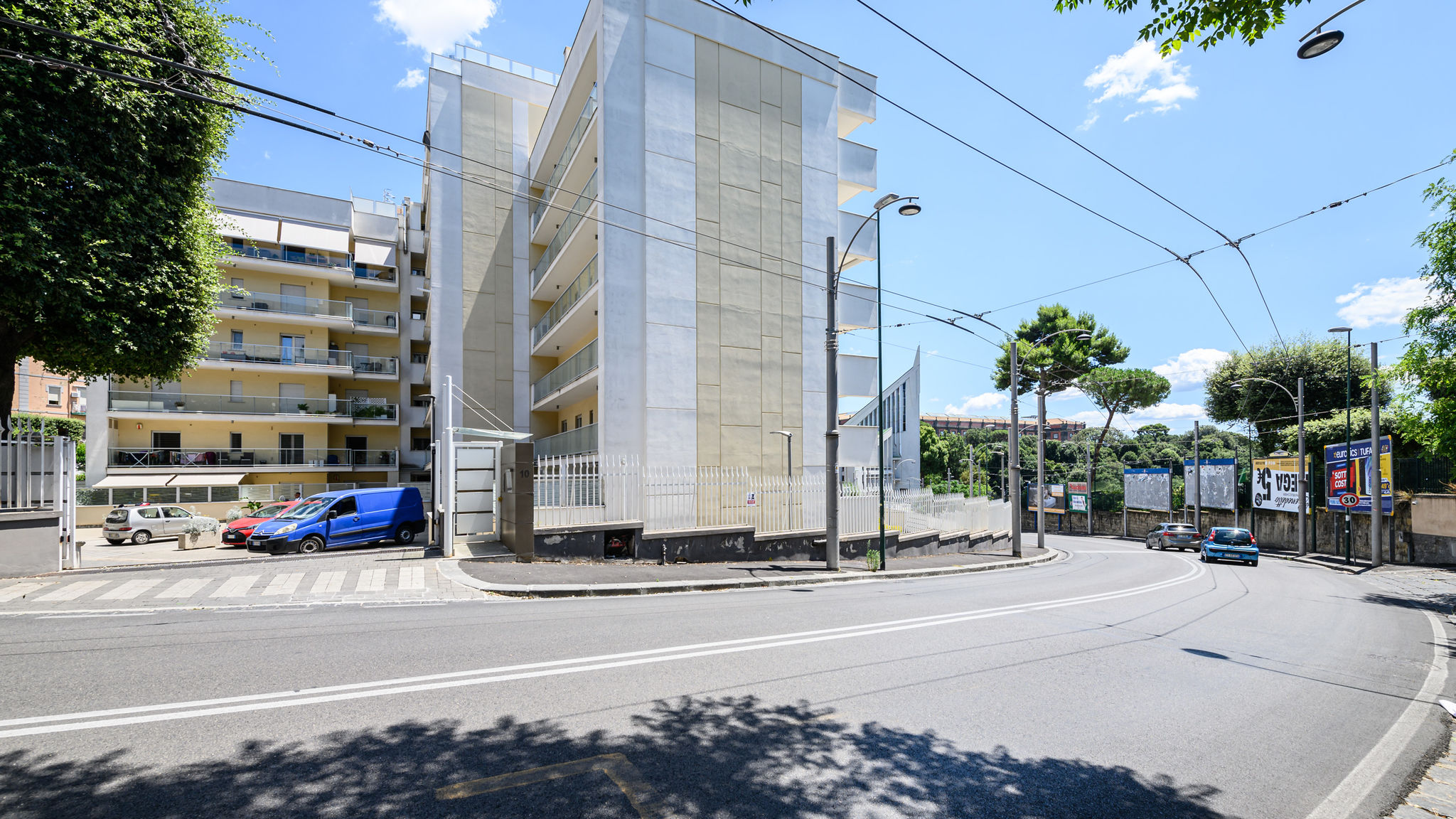 Viale dei Colli Aminei 10
