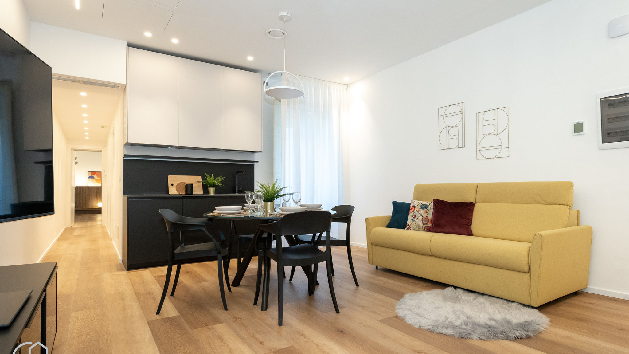 Modern House Province - Intera