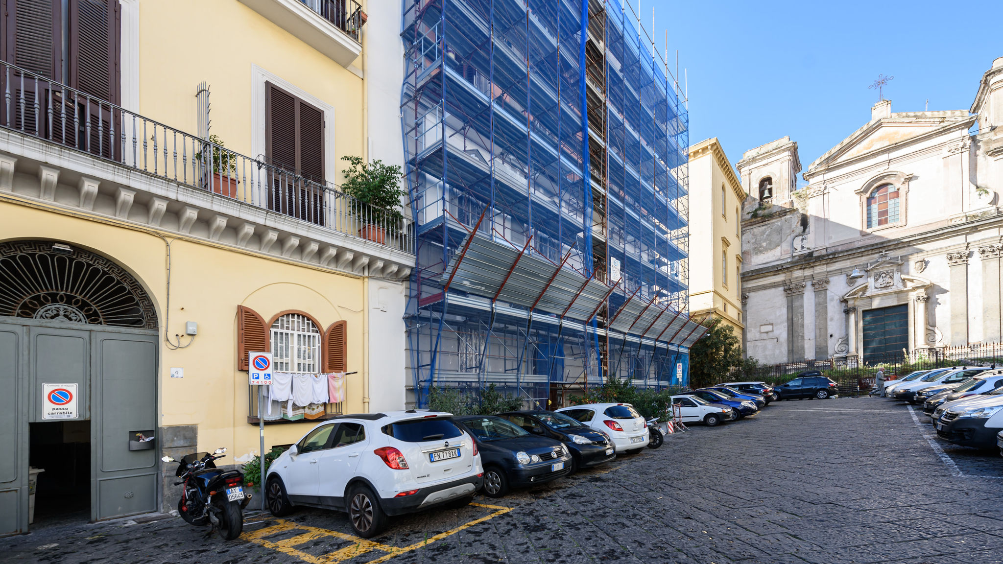 Piazza Gesù e Maria 4