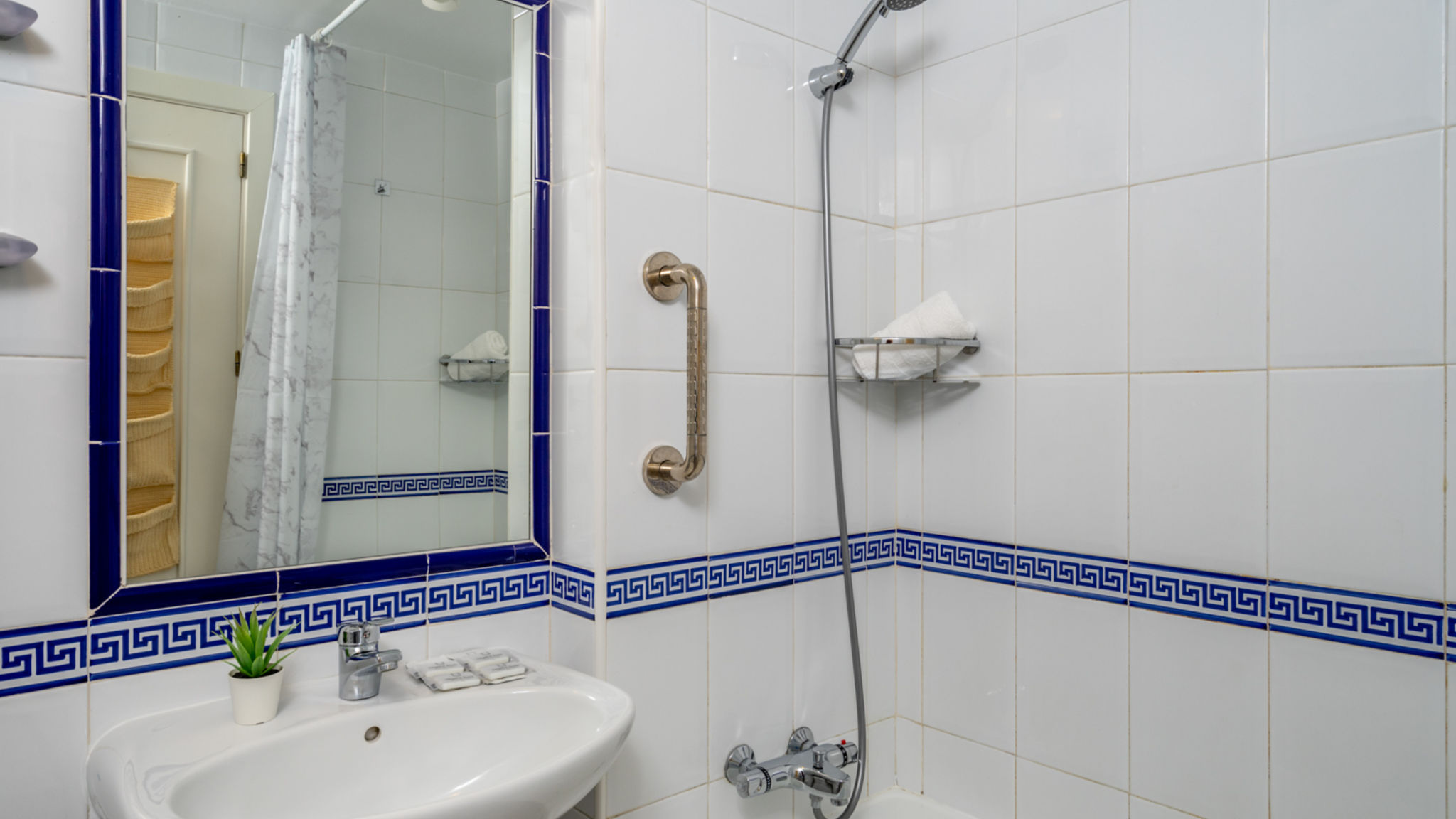 Seaview apartment in La Cala Ref 18 (OLD)