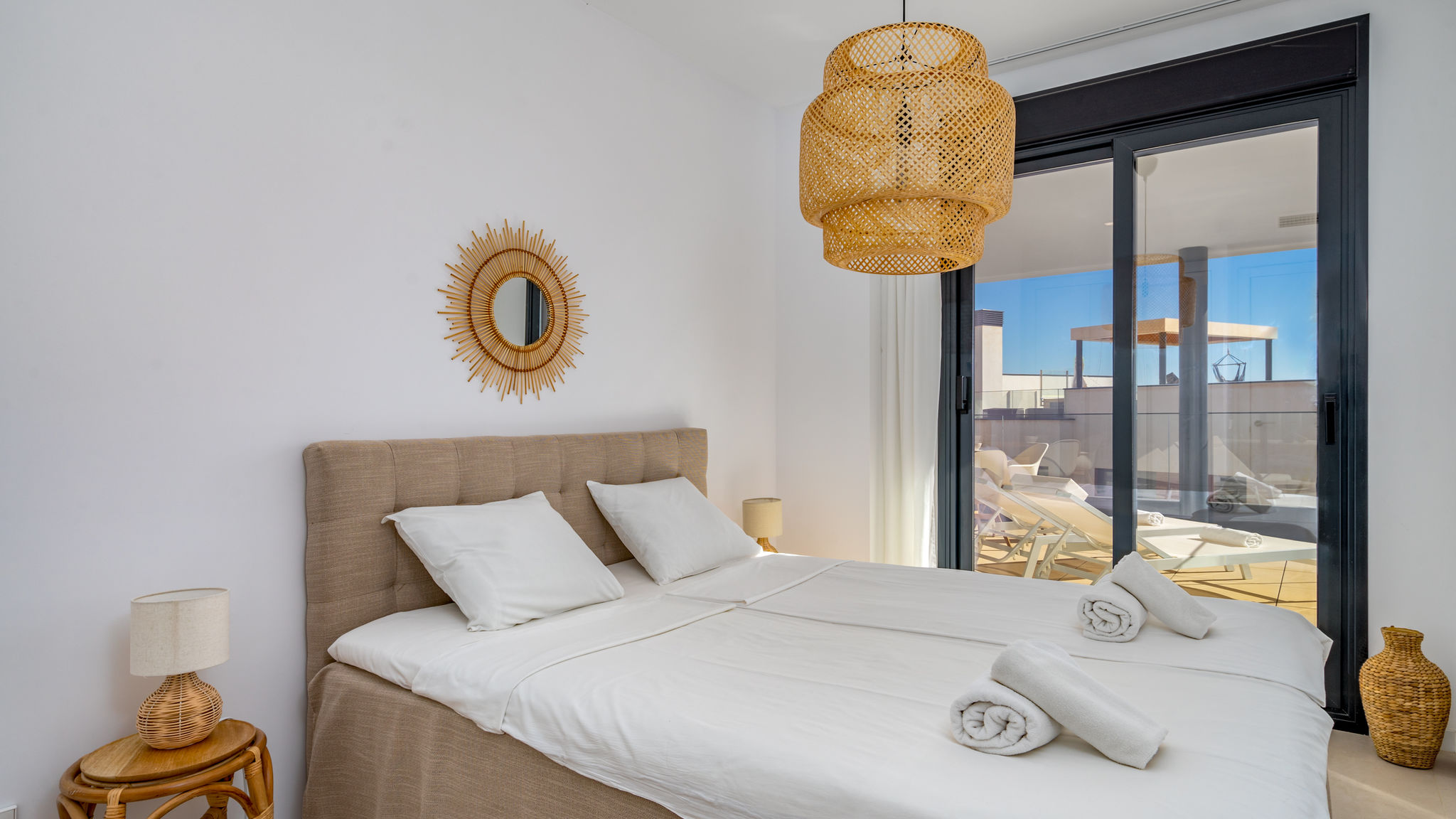Middel Views Apartment with pool Ref 66 (OLD)