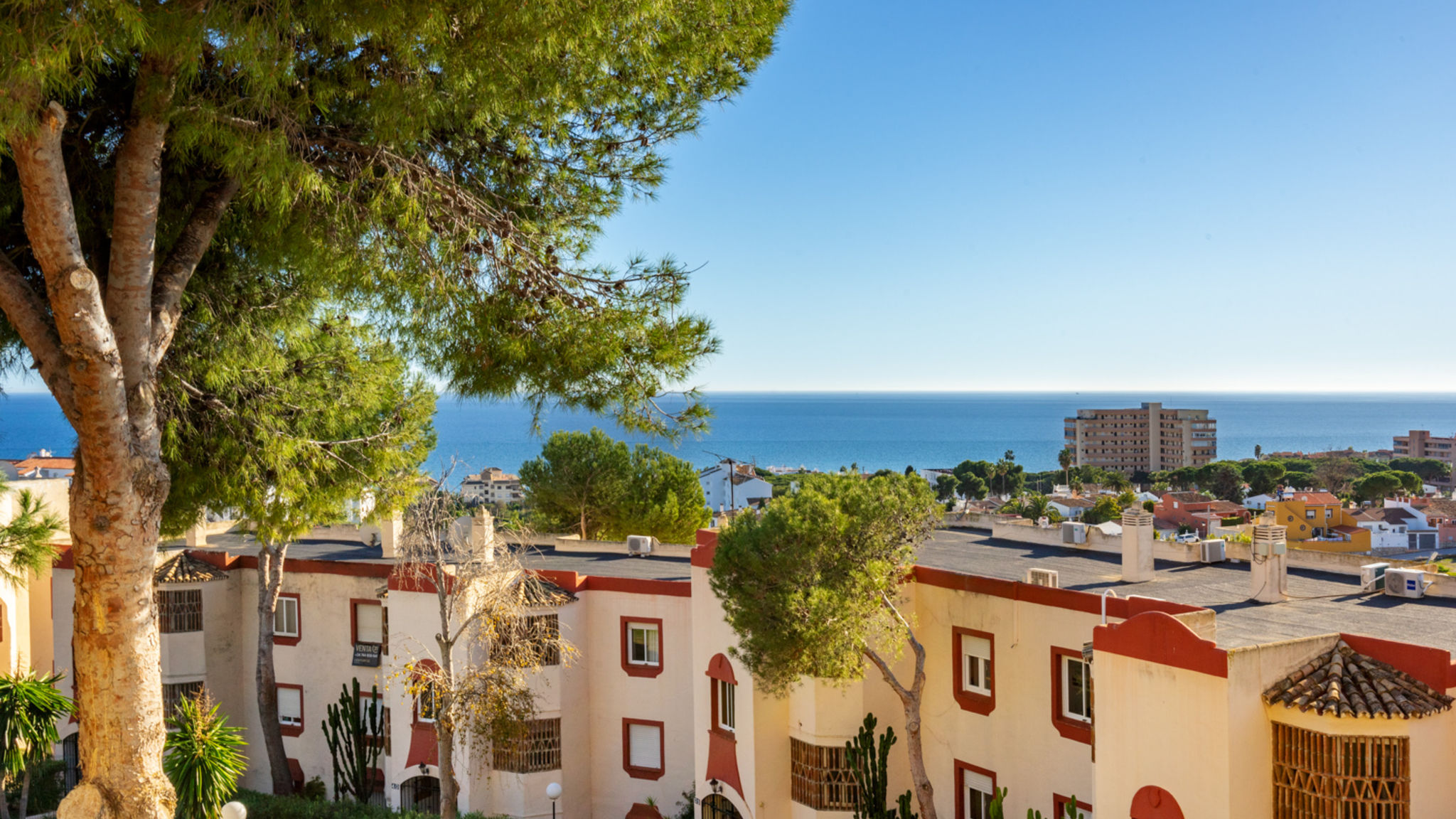 Seaview balcony in Club Caronte resort Ref 25 (OLD)