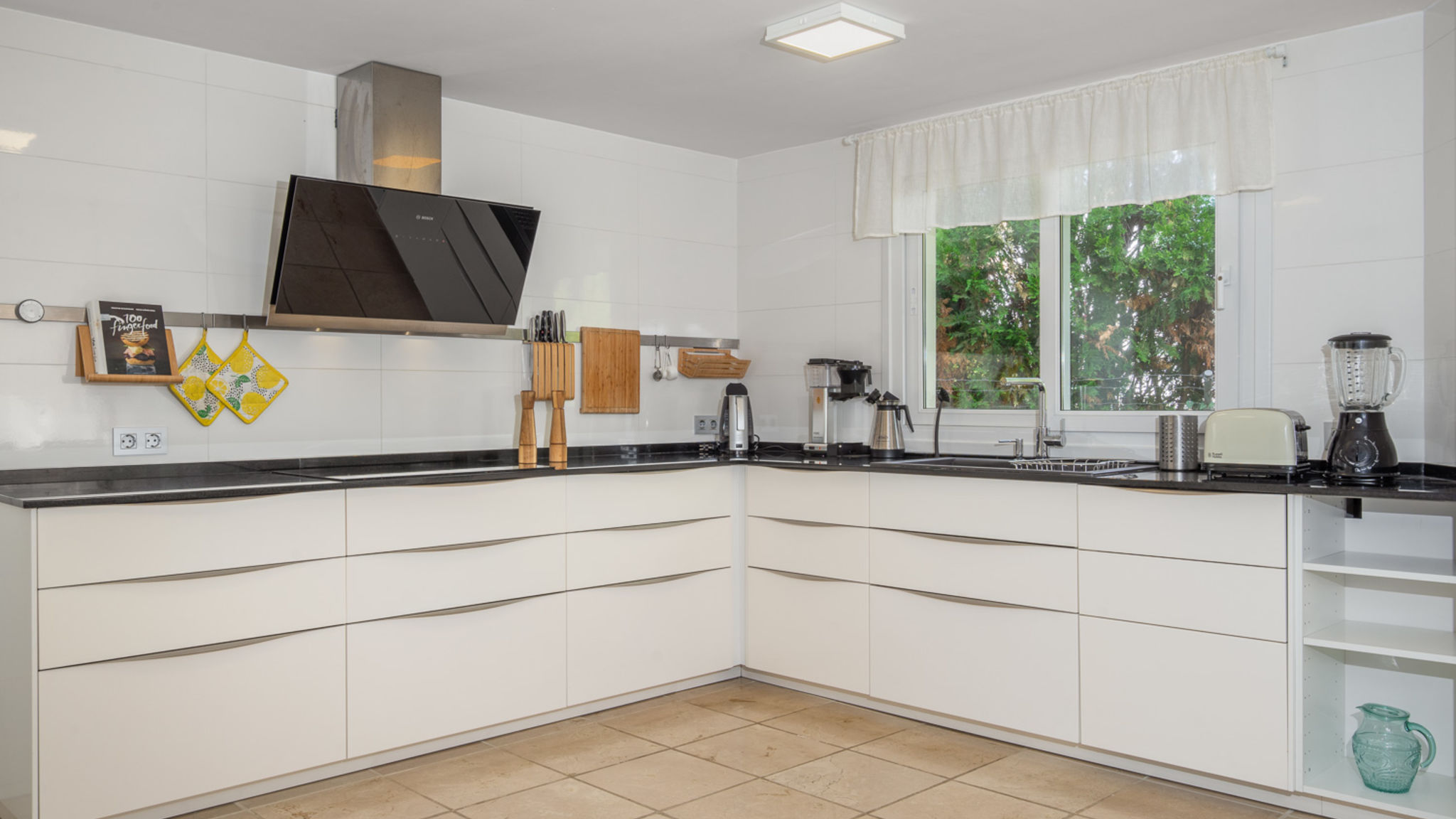 El Paraiso luxurious villa in Estepona Ref M3