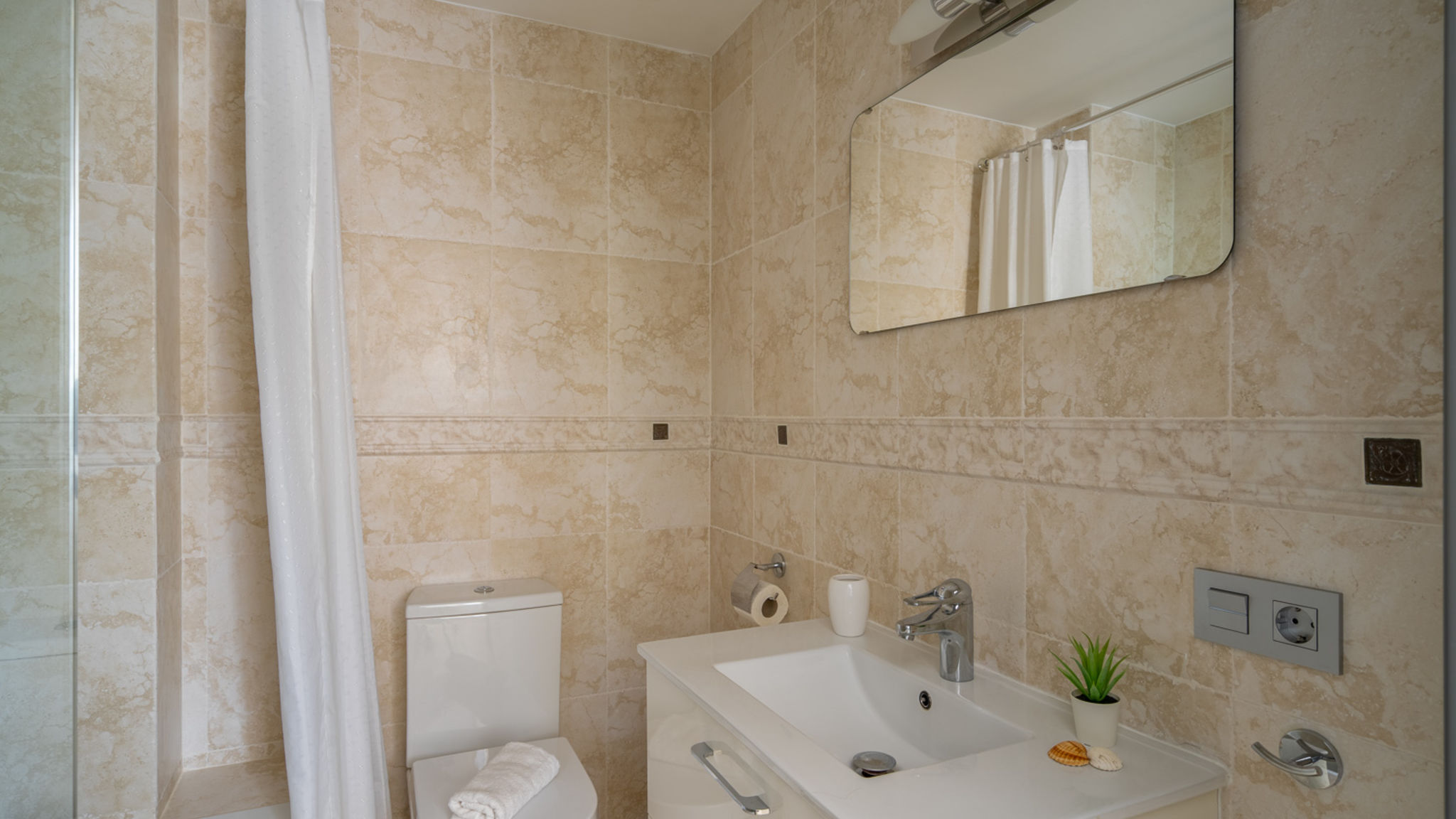 El Paraiso luxurious villa in Estepona Ref M3